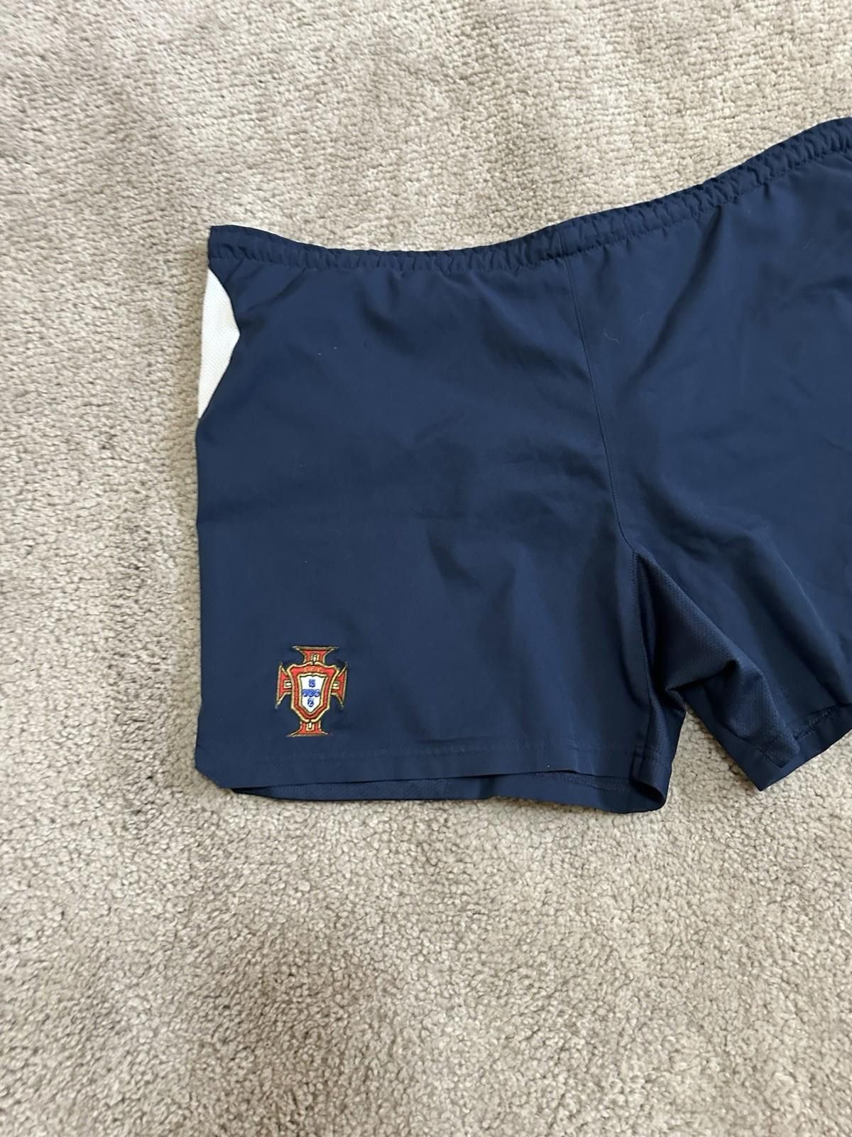 Nike Nike Portugal 2004/05 Euro Football Soccer Shorts Sz XL Size US 38 / EU 54 - 2 Thumbnail