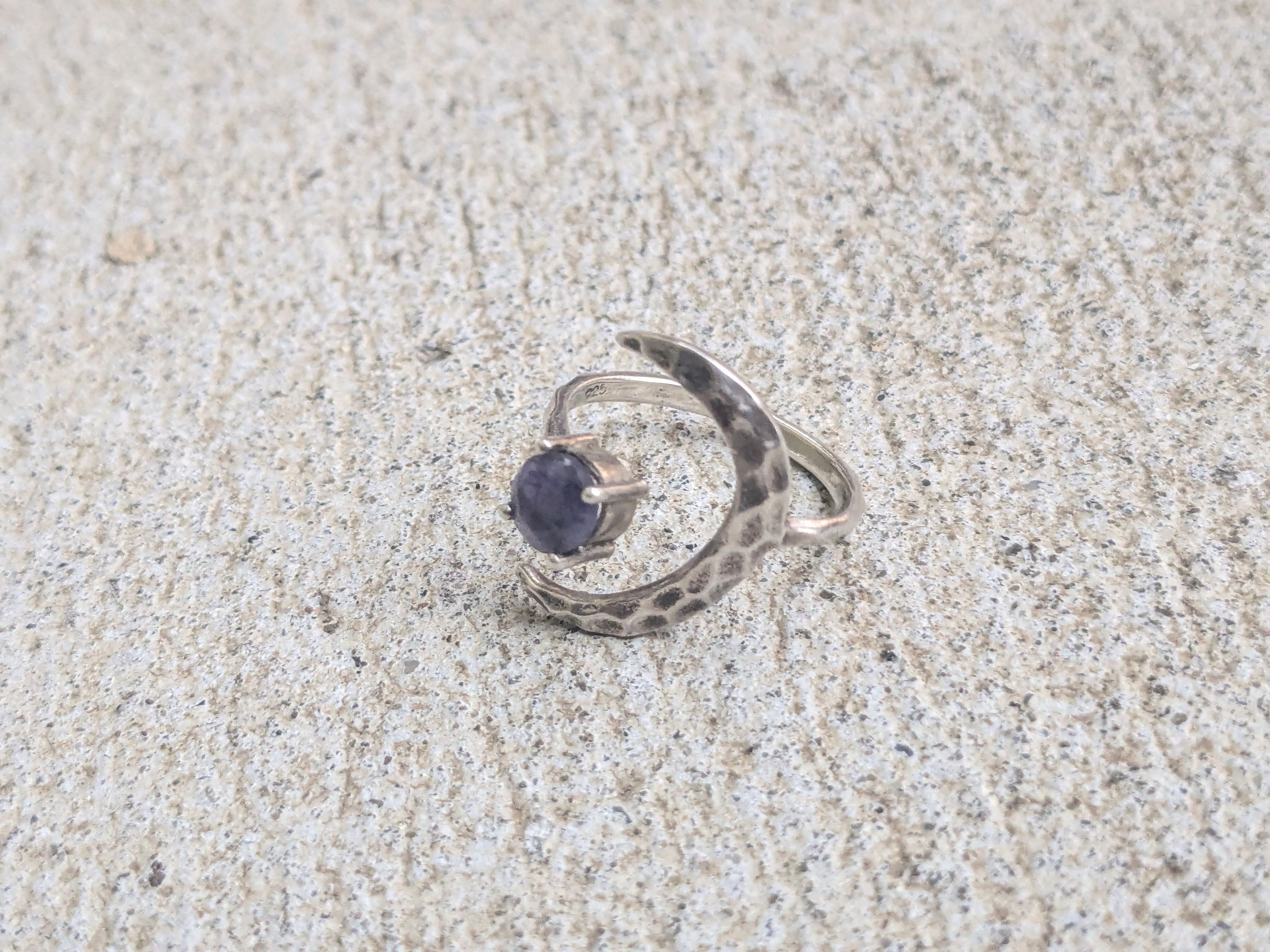 Vintage Vintage Sterling Silver Ring Blue Sodalite Moon Hammered Size ONE SIZE - 1 Thumbnail