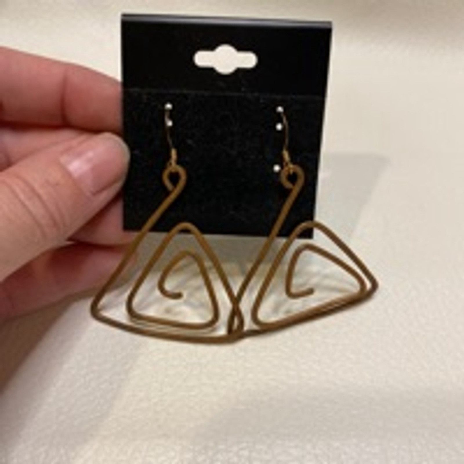 Handmade Minimalist Gold Tone Triangle Wire Dangle Earrings Handmade Size ONE SIZE - 1 Thumbnail