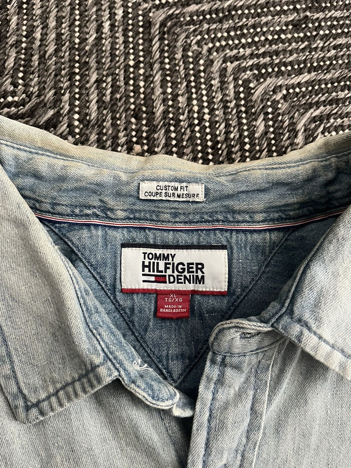 Tommy Hilfiger Tommy Hilfiger denim t shirt Size US XL / EU 56 / 4 - 4 Thumbnail
