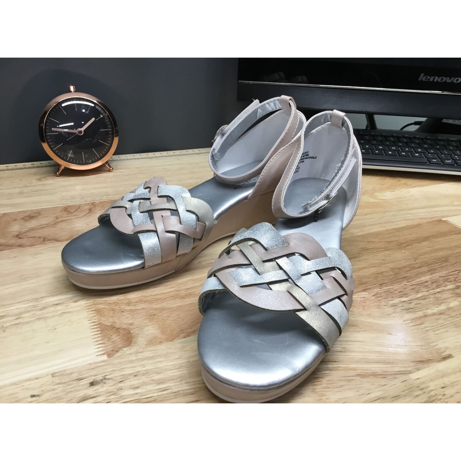 Marc Fisher Marc Fisher Wedge Sandal Kids 5 Pink Ankle Strap Wedge Heel Size US 5 / EU 37 - 4 Thumbnail