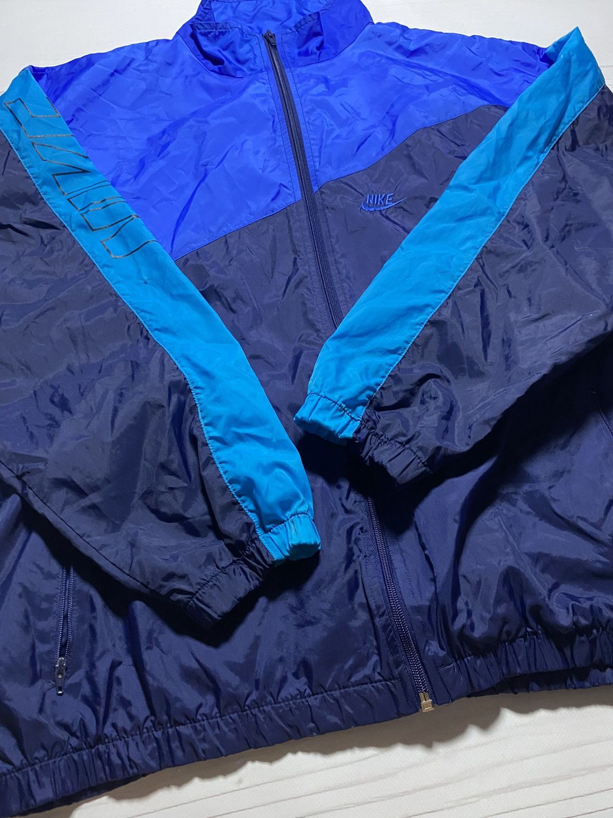 Nike × Vintage Vintage Nike 90’s Big Logo nylon y2k light jacket Retro Size US L / EU 52-54 / 3 - 13 Thumbnail