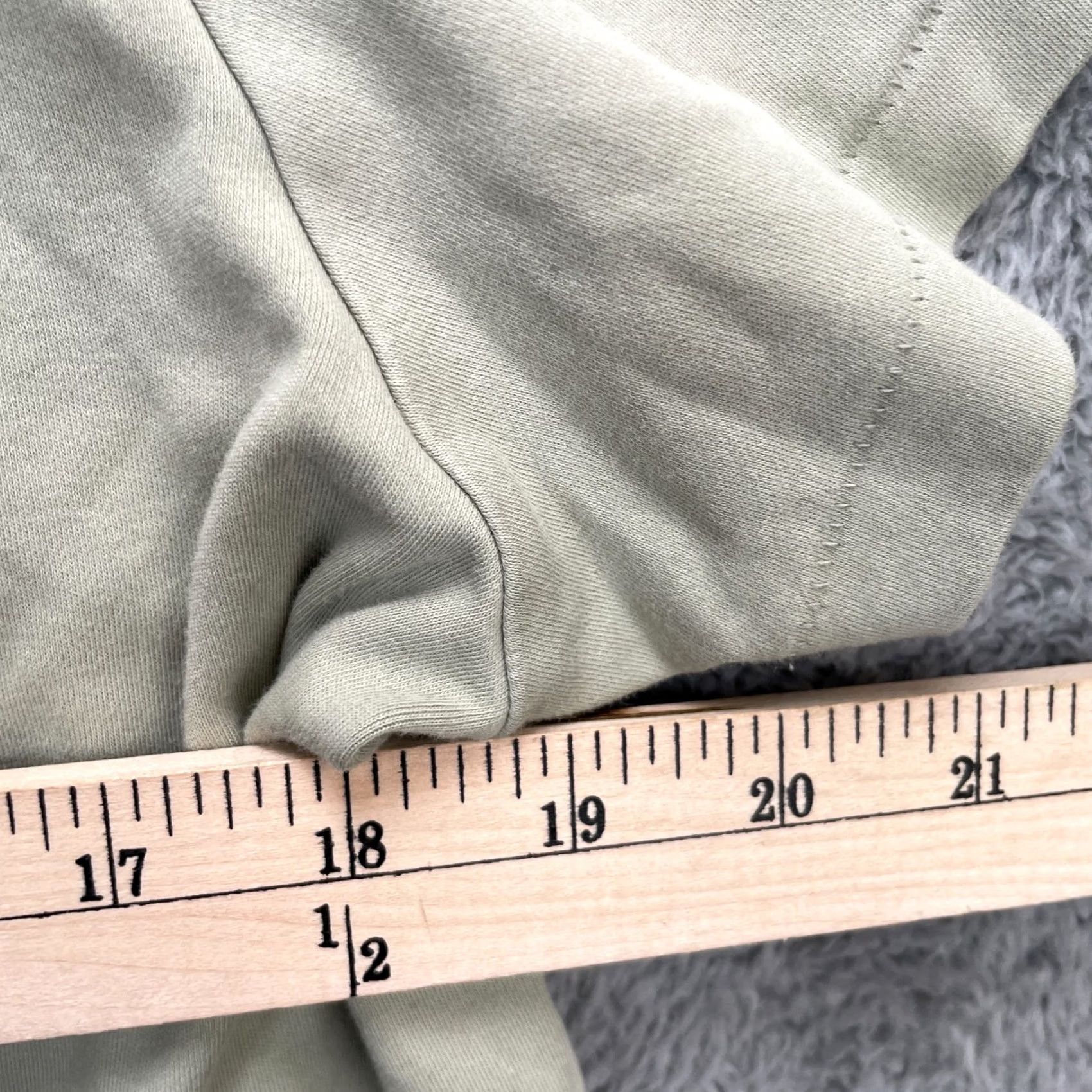 Uniqlo Uniqlo Shirt Womens XL Beige Crew Neck Regular Fit Casual Minimalist Shirt Size XL / US 12-14 / IT 48-50 - 6 Thumbnail