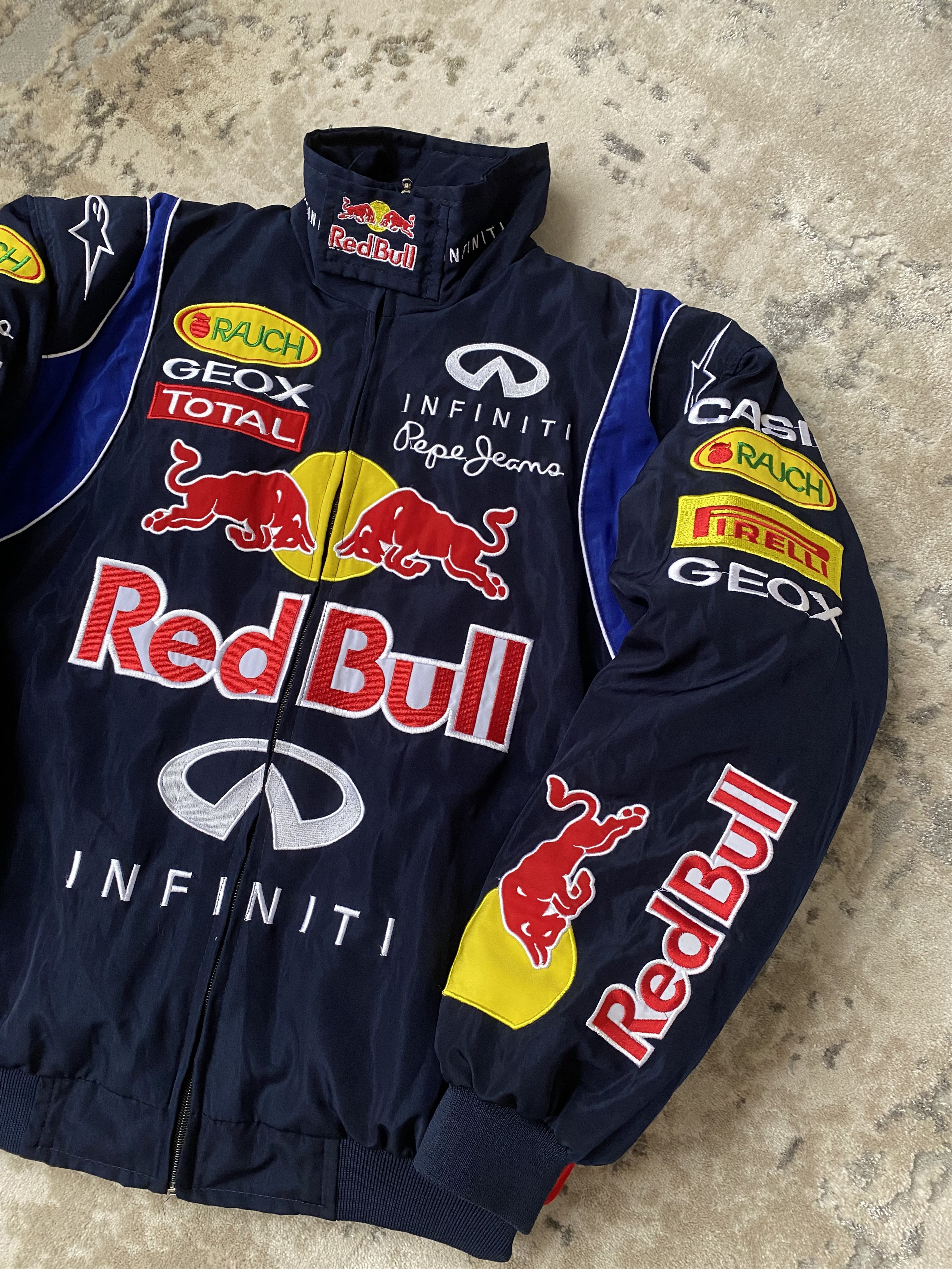 Formula 1 Vintage Red Bull Racing Team Formula One Racing Jacket Size US L / EU 52-54 / 3 - 2 Thumbnail