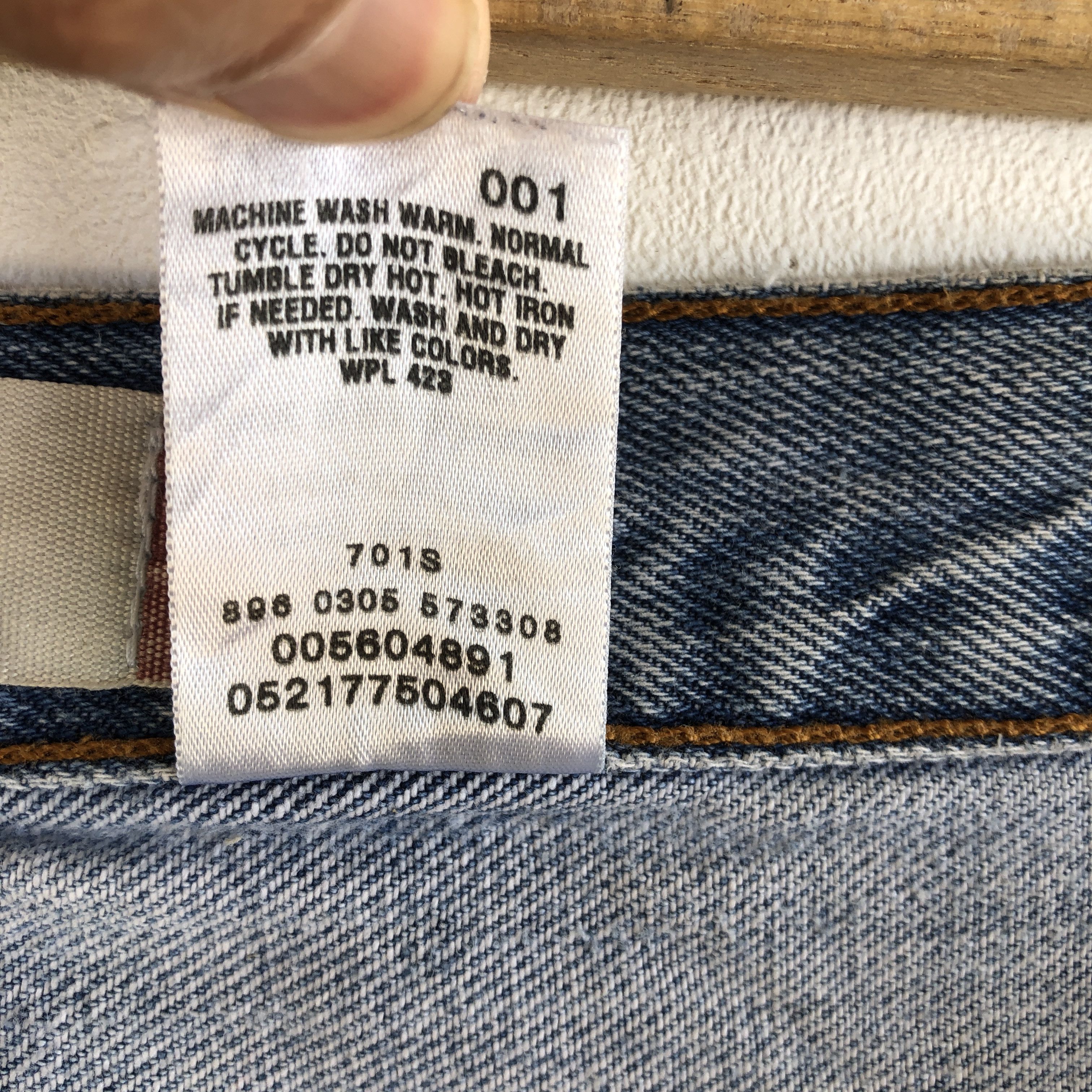 Levi's Vintage Levis Jeans Distressed Levi's 560 Sun Faded Denim Size US 32 / EU 48 - 7 Thumbnail