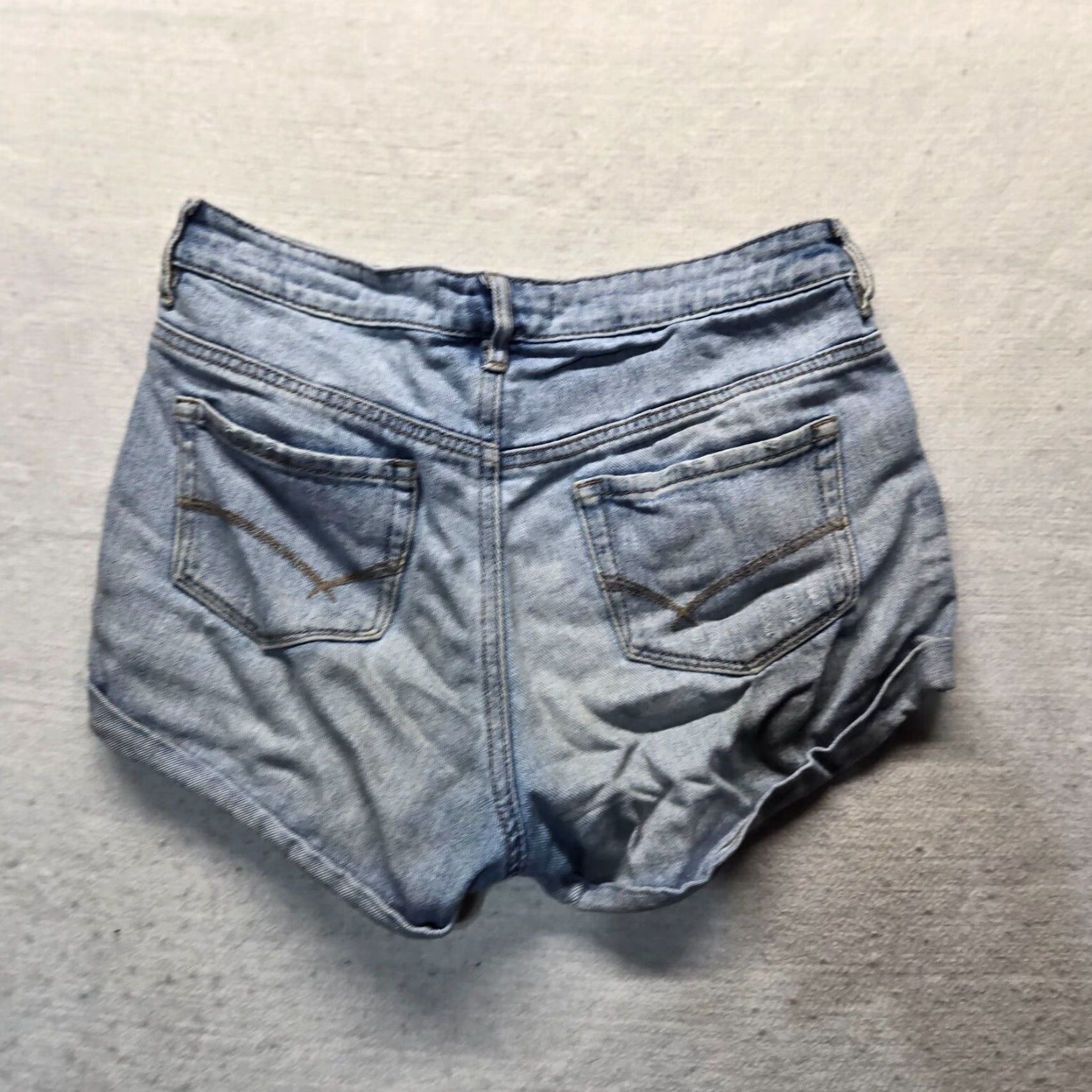 Vintage Bullhead Shorts Light Blue Distressed High Rise Cut Off Festival Women's Size 9 Size 30" / US 8 / IT 44 - 8 Thumbnail