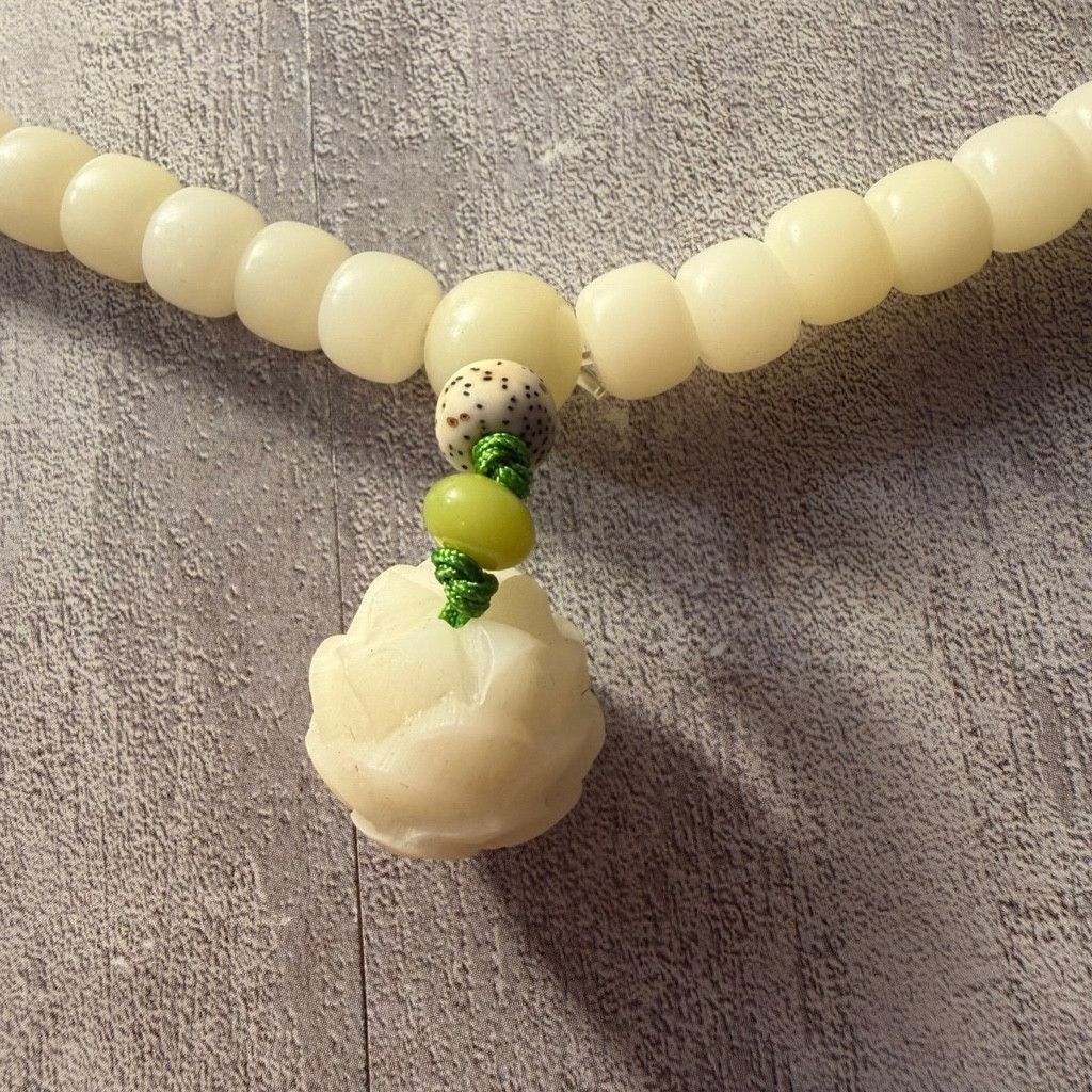 Japanese Brand Buddha Stones White Jade Bodhi bud/8mm Size ONE SIZE - 3 Thumbnail