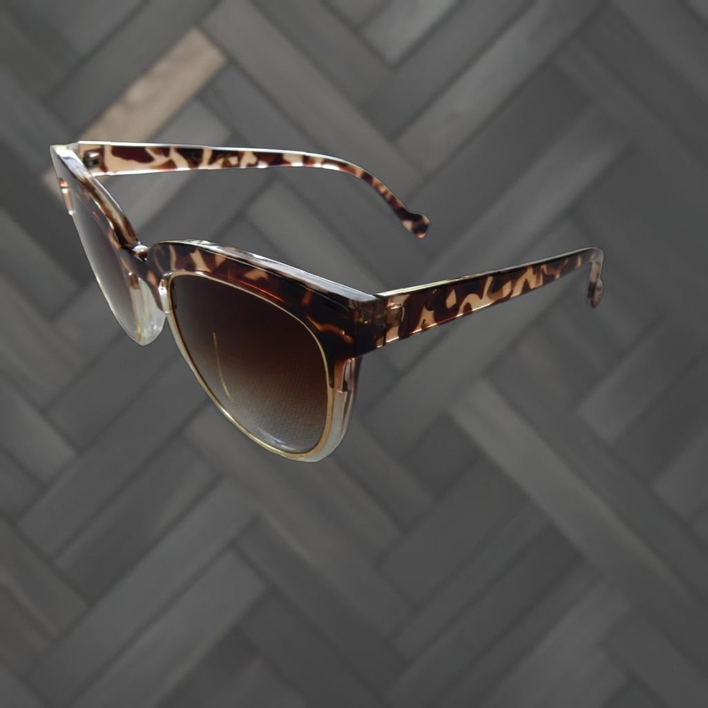 Jessica Simpson Jessica Simpson Tortoise Sunglasses Women Small Scratches Fashion Accessories Size ONE SIZE - 1 Thumbnail