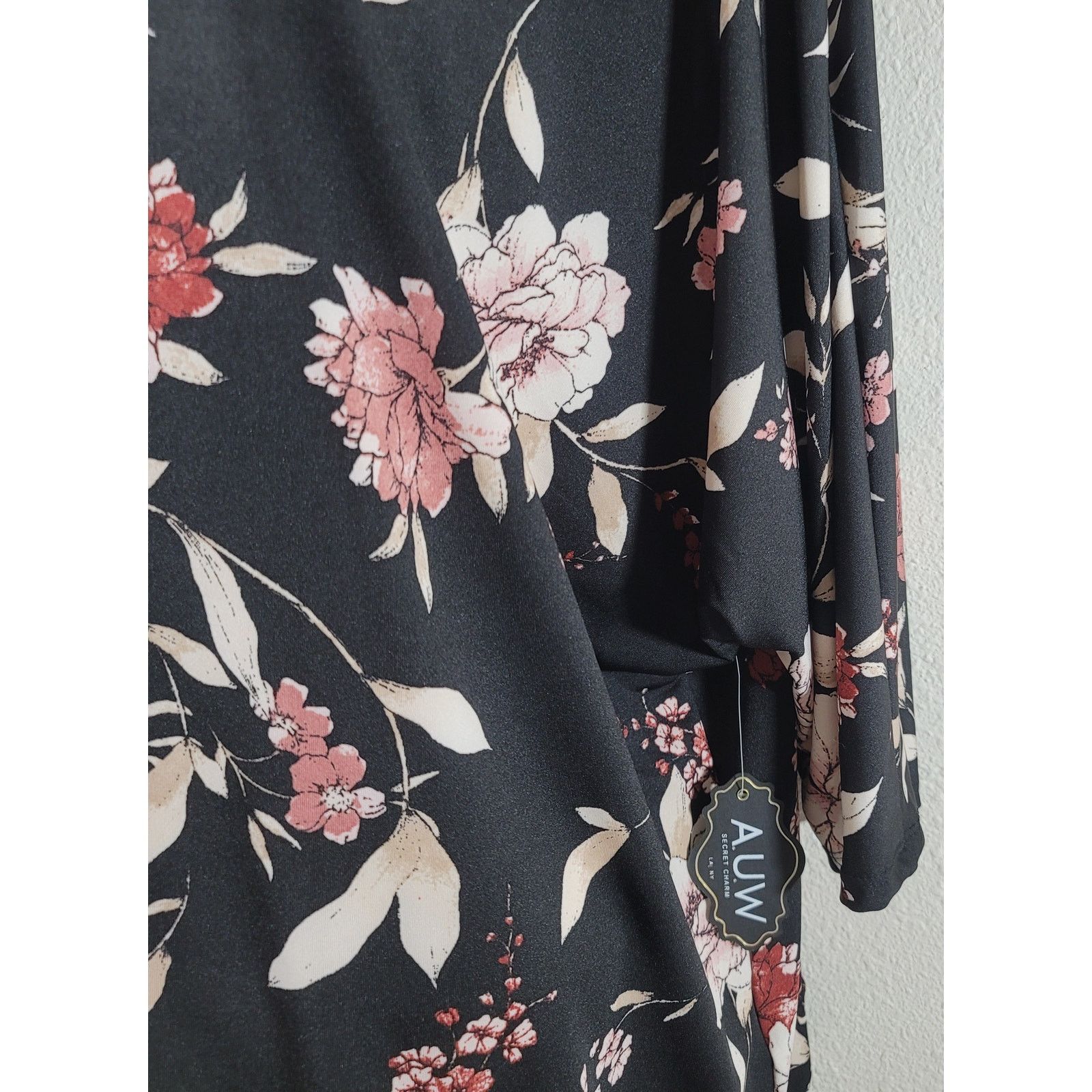 Other A.U.W Secret Charm Black Pink Floral Top 2X Plus NWT Size XXL / US 16-18 / IT 52-54 - 6 Thumbnail