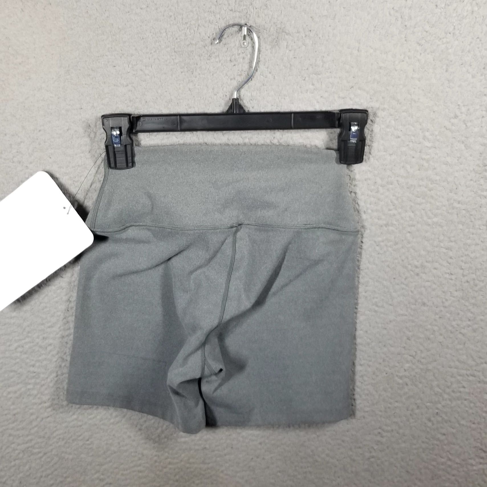 Nike Nike One Dri-FIT Shorts Womens Small Gray High Rise Compression FN3211 Size 28" / US 6 / IT 42 - 2 Thumbnail