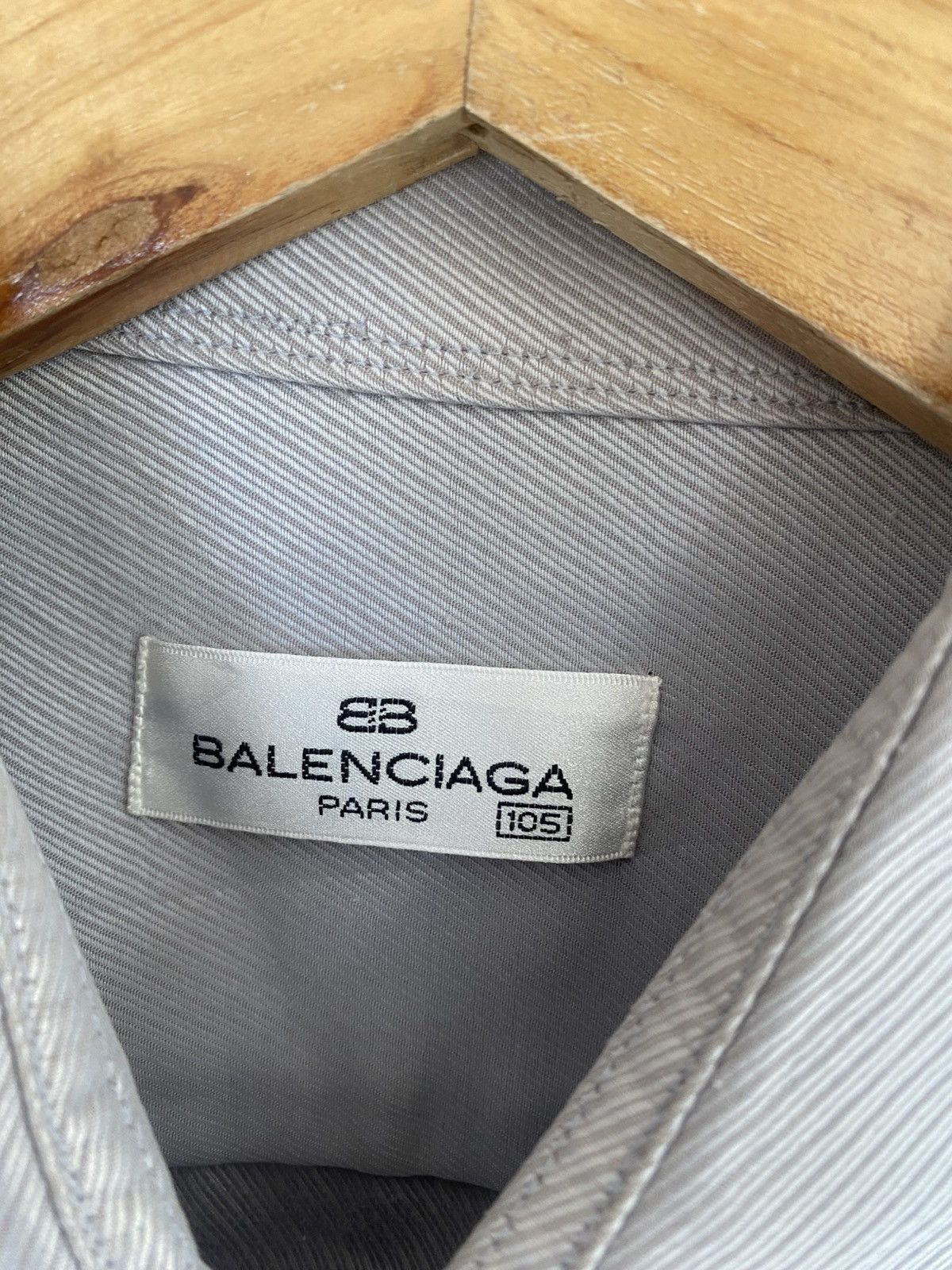 Balenciaga Balenciaga 90s Button Up Pin Stripe Shirts Size US L / EU 52-54 / 3 - 5 Thumbnail