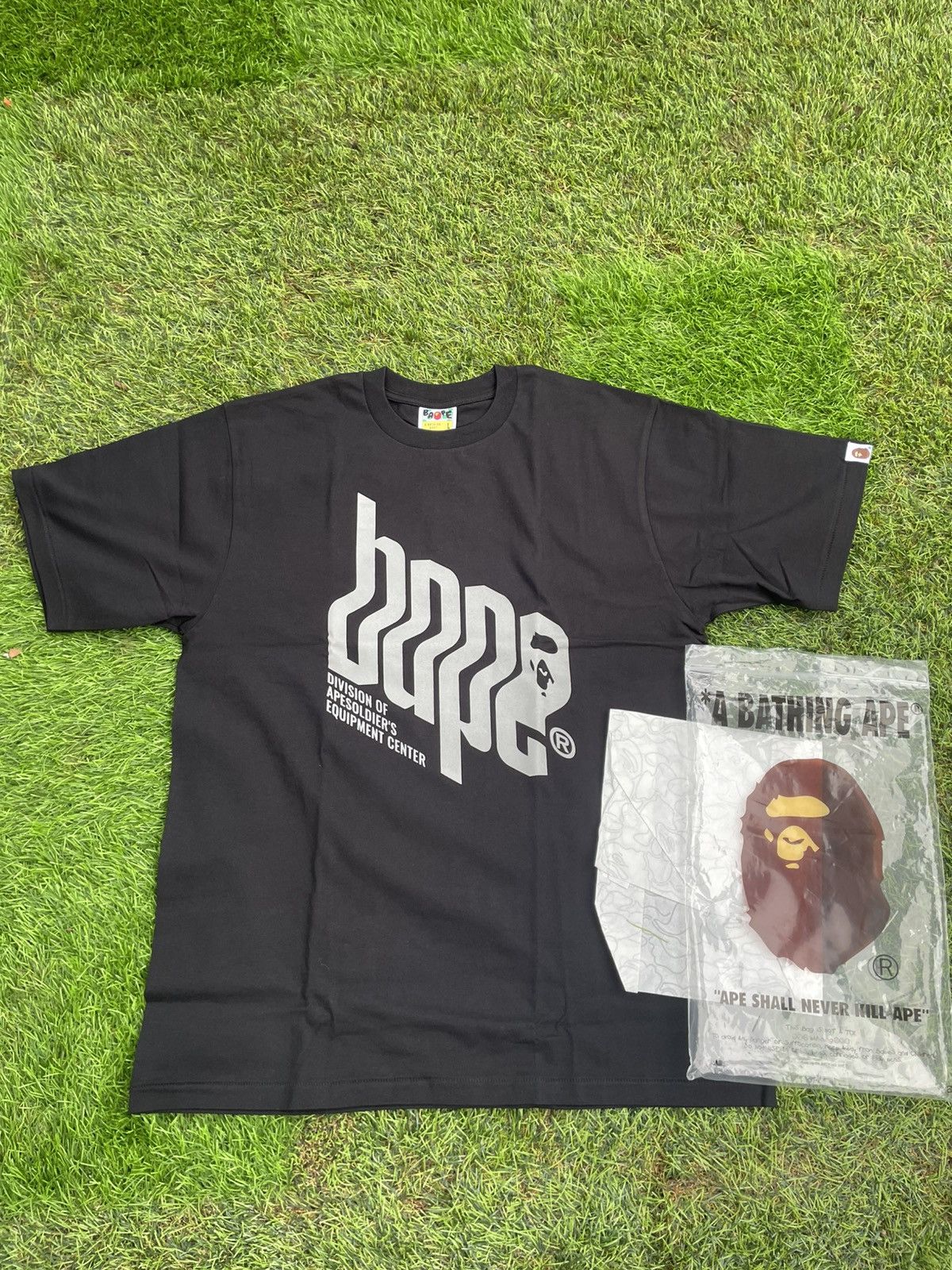 Bape A Bathing Ape Reflector Equipment Tee Size US L / EU 52-54 / 3 - 1 Thumbnail