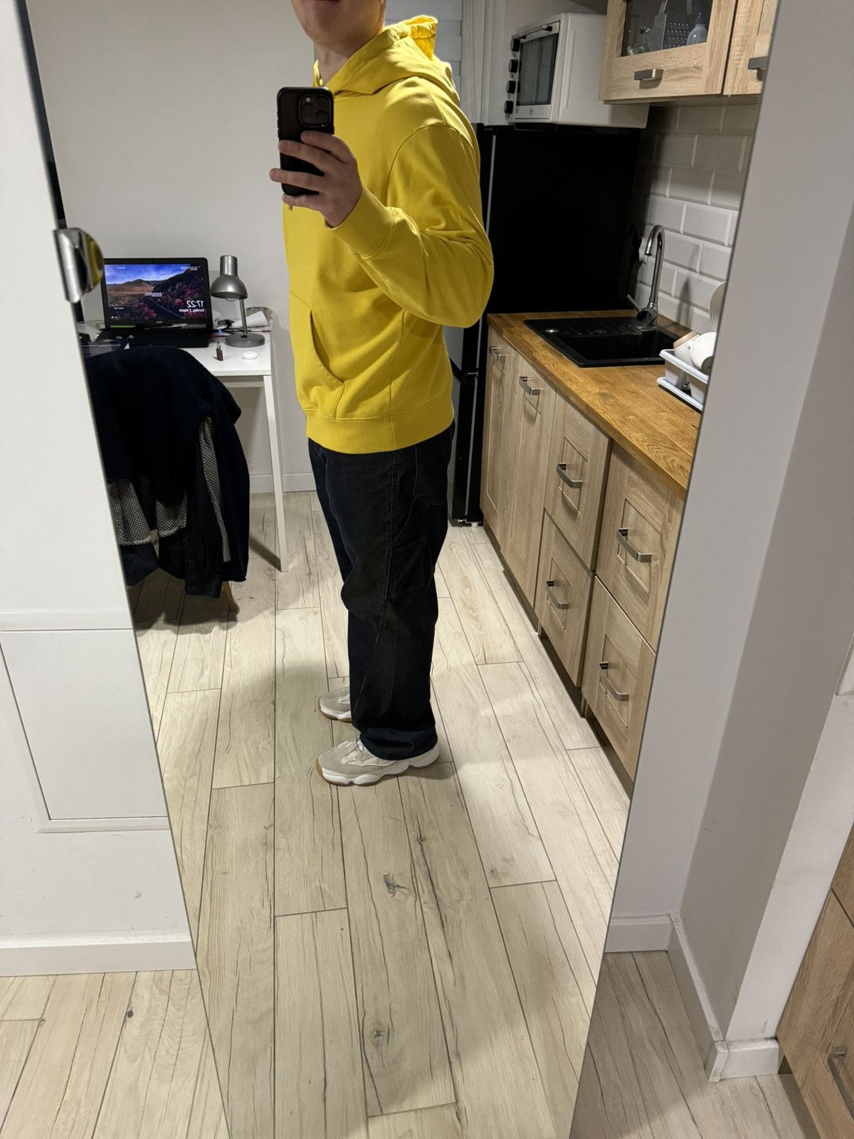 Helmut Lang Limited Edition! AW18/19 Helmut Lang Iconic Taxi Hoodie Size US XL / EU 56 / 4 - 12 Thumbnail