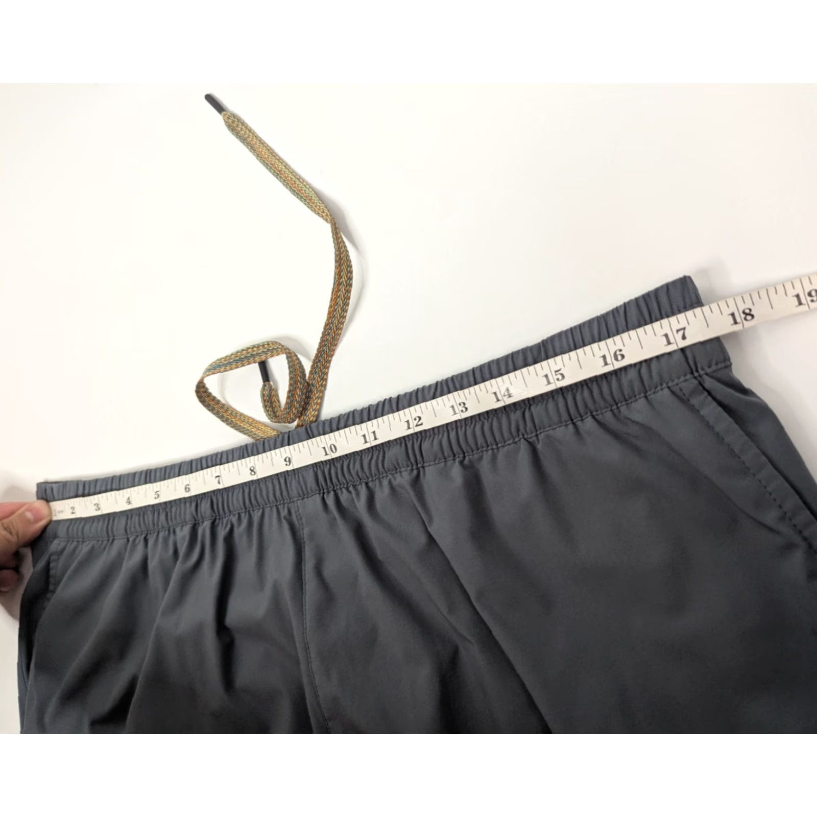 Vintage Backcountry 7In Lined Running Shorts Turbulence Mens Large Grey Polyester Athletic Drawstring Pockets Size US 33 - 6 Thumbnail