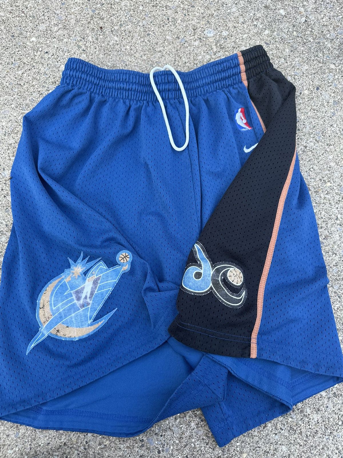 Nike Washington Wizards nike team issue shorts Size US 30 / EU 46 - 3 Thumbnail