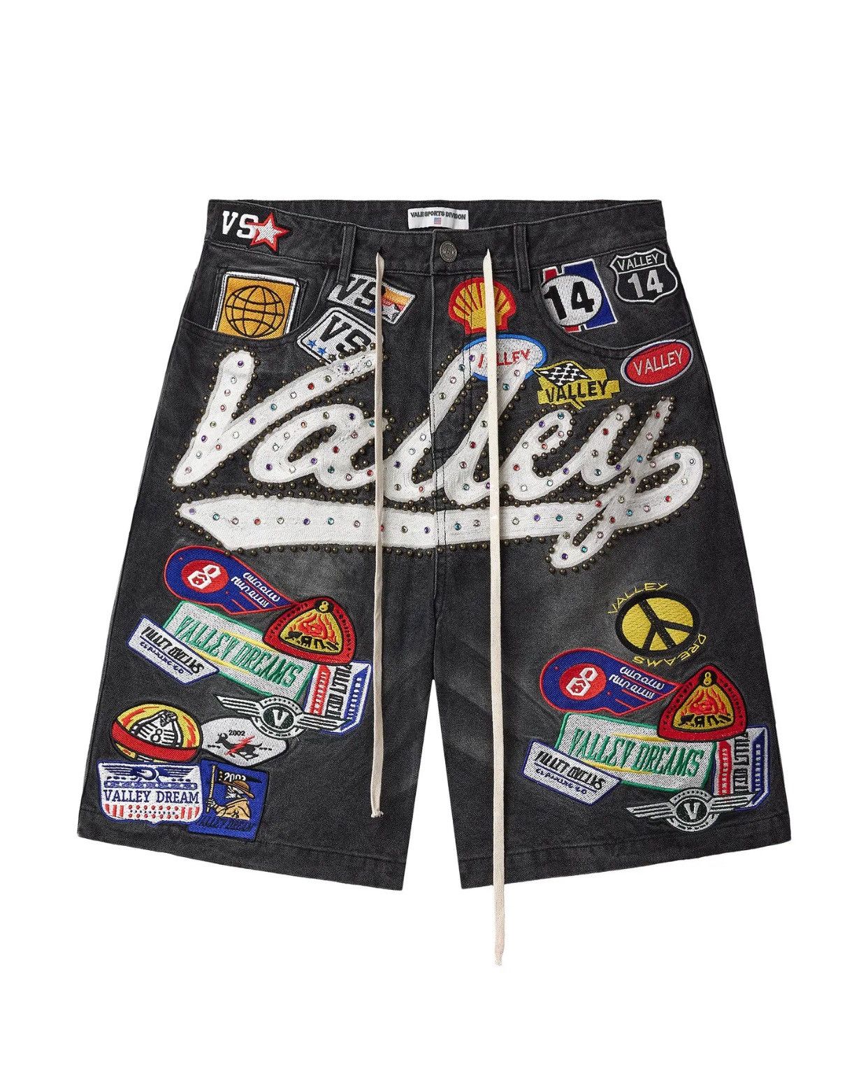 Vale Valley Dreams 1980 Patchwerk Shorts Size US 32 / EU 48 - 1 Thumbnail