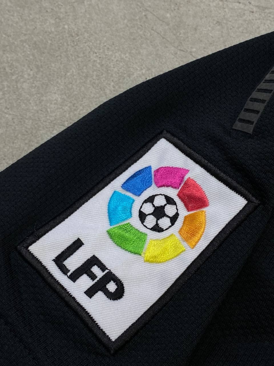 Nike Nike FC Barcelona 2011/2012 Football Away Kids Jersey Size US XXS / EU 40 - 13 Thumbnail