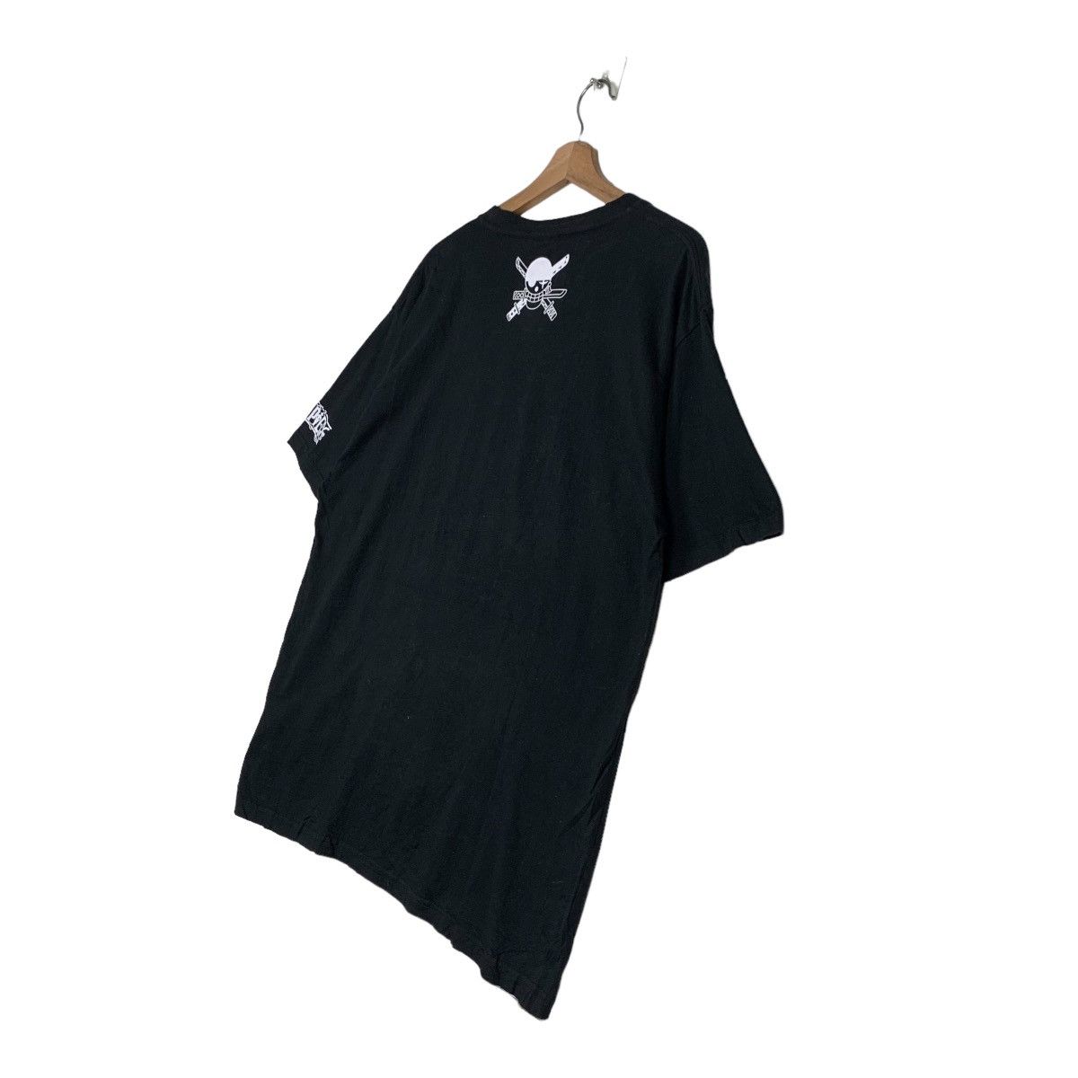One Piece ONE PIECE WANTED RORONOA ZORO GRAPHIC TEE #0278-C12 Size US XL / EU 56 / 4 - 9 Thumbnail