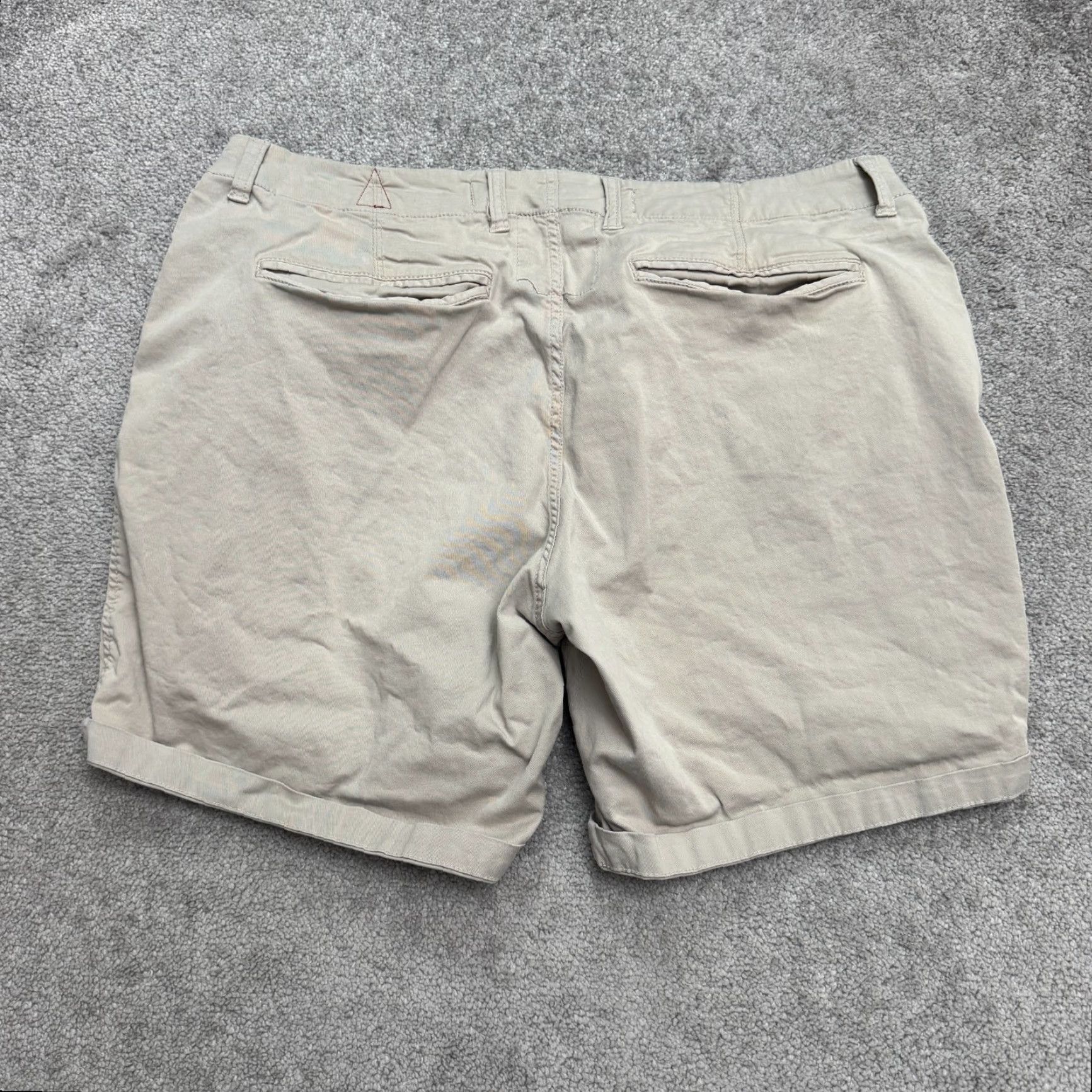 Vintage Paperbacks Chino Shorts Mens 38 Beige Cotton Flat Front Pockets Button Casual Summer Wearable Regular Vintage: No Size US 38 / EU 54 - 2 Thumbnail