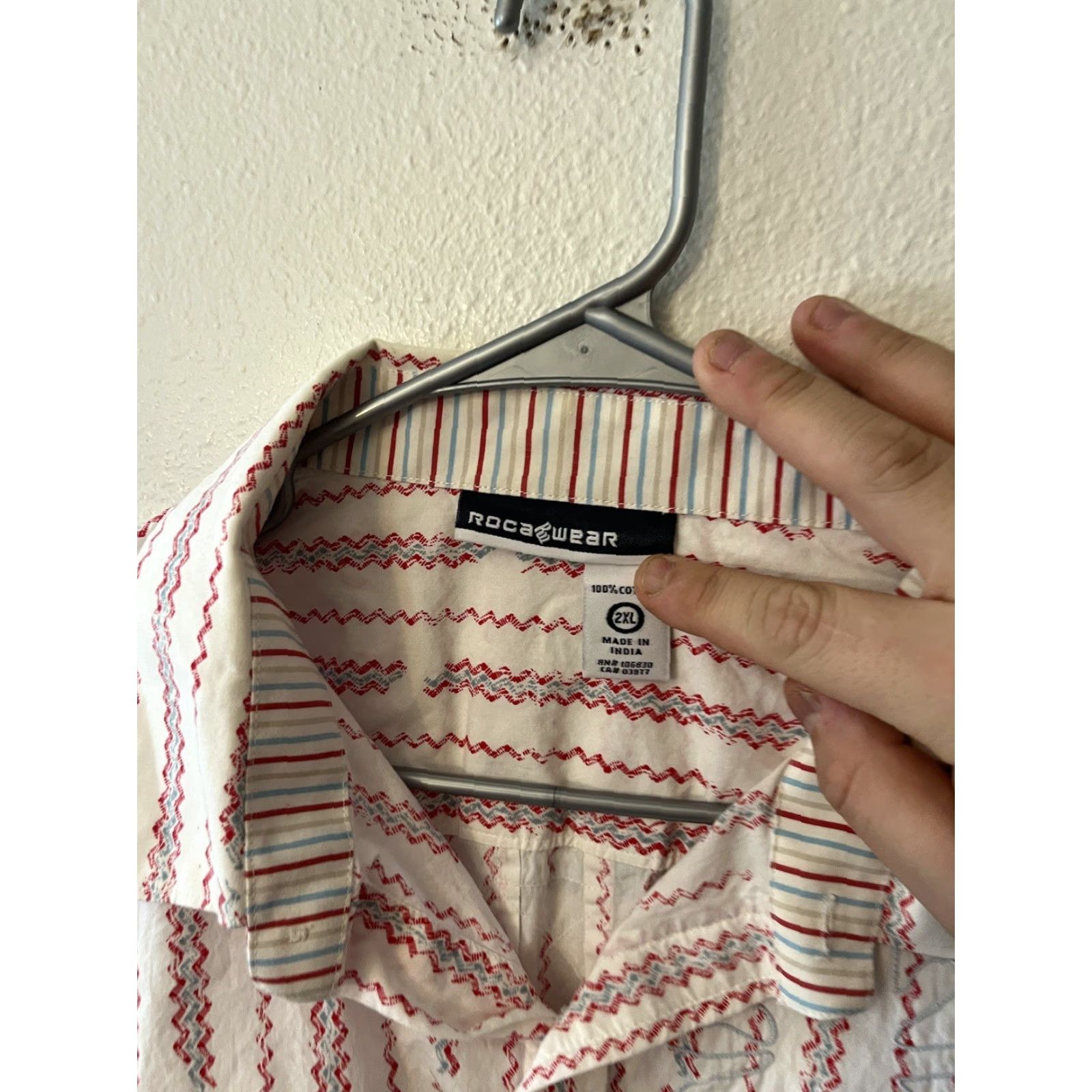 Rocawear VINTAGE Rocawear Mens Shirt 2XL White Red Striped Button-Up Casual Short Sleeve Collared Button-Down Mens Size US XXL / EU 58 / 5 - 2 Thumbnail
