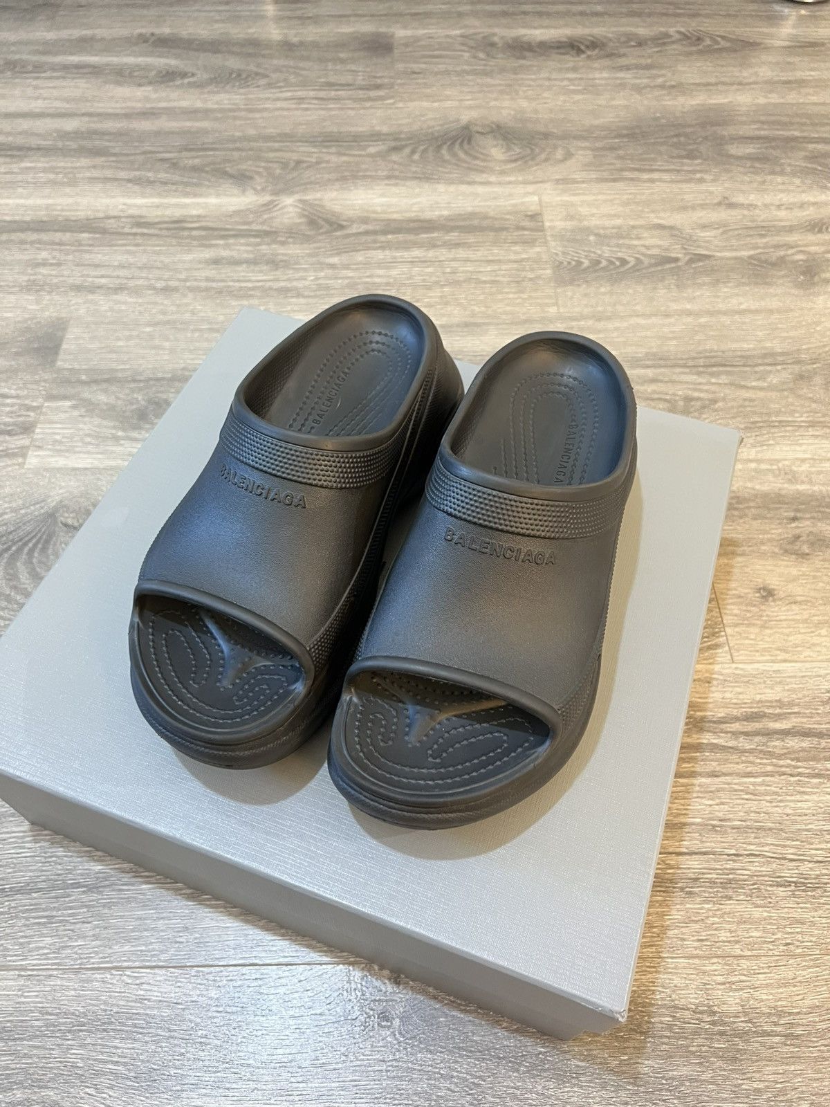 Balenciaga × Crocs Balenciaga Crocs Slides Size US 8 / EU 41 - 3 Thumbnail