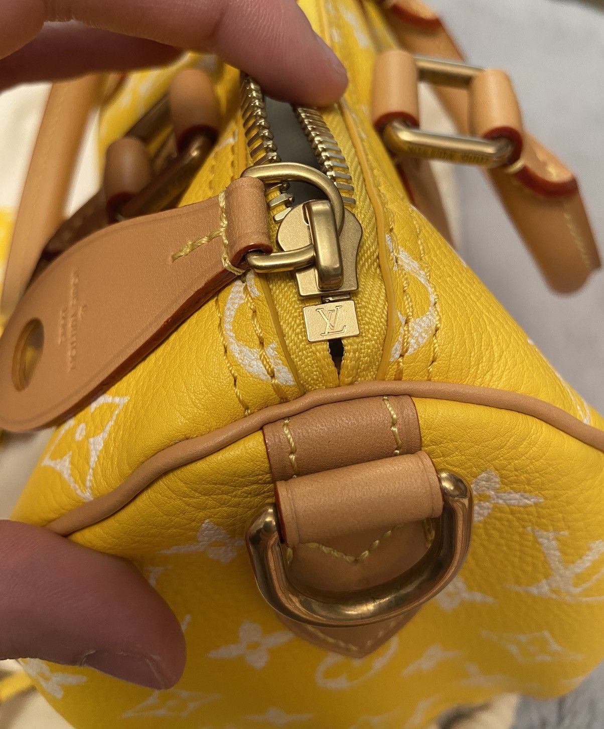 Louis Vuitton × Pharrell LOUIS VUITTON SS24 SOFT SPEEDY P9 BANDOULIÈRE 25 IN Yellow Size ONE SIZE - 5 Thumbnail