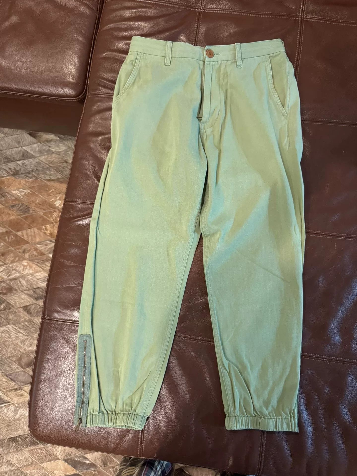 Gucci gucci women's casual tapered pants green Size 28" / US 6 / IT 42 - 1 Thumbnail