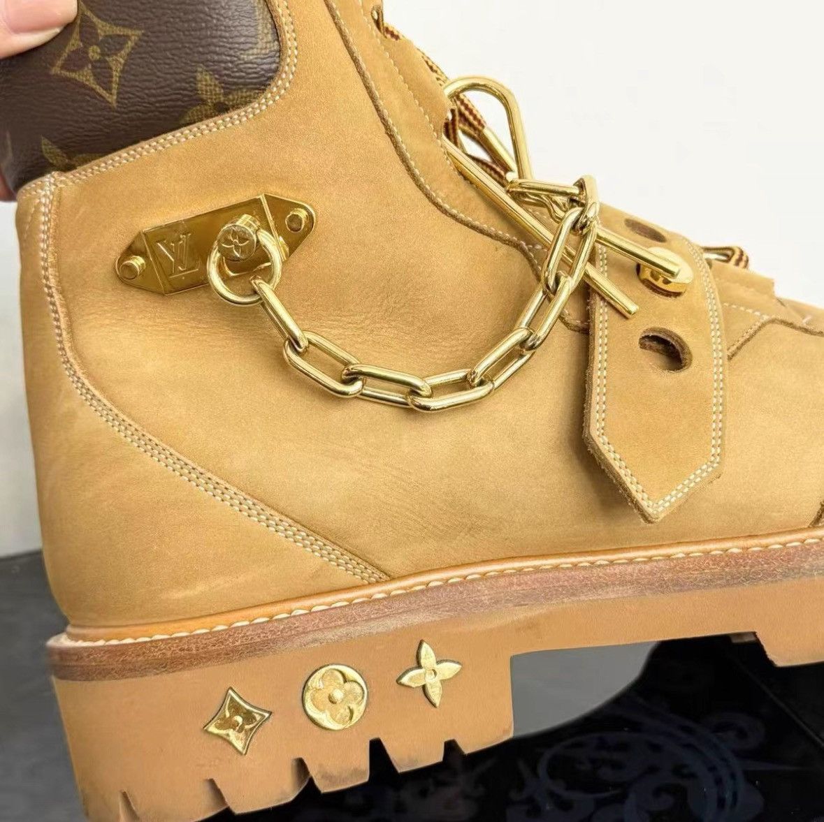 Louis Vuitton Louis Vuitton Boots Size US 8.5 / EU 41-42 - 4 Thumbnail