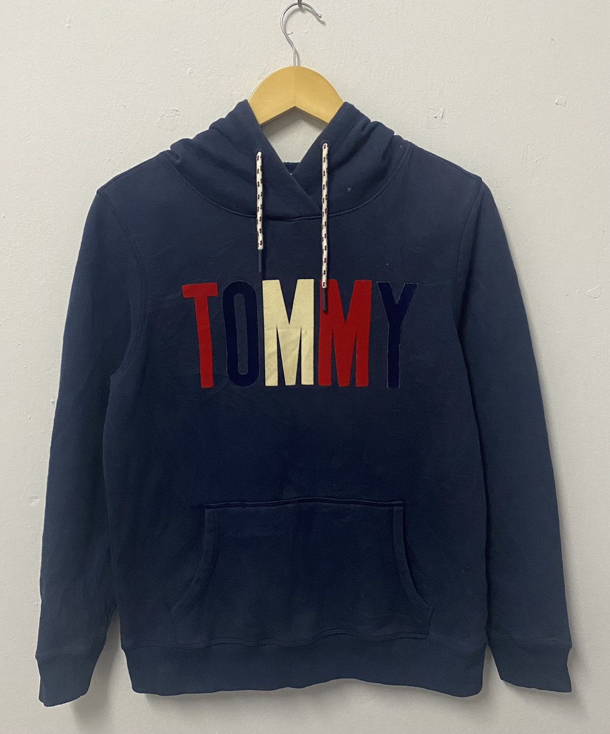 Tommy Hilfiger × Vintage Vintage Tommy Hilfiger Denim Sweatshirts Hoodie Size US M / EU 48-50 / 2 - 1 Thumbnail