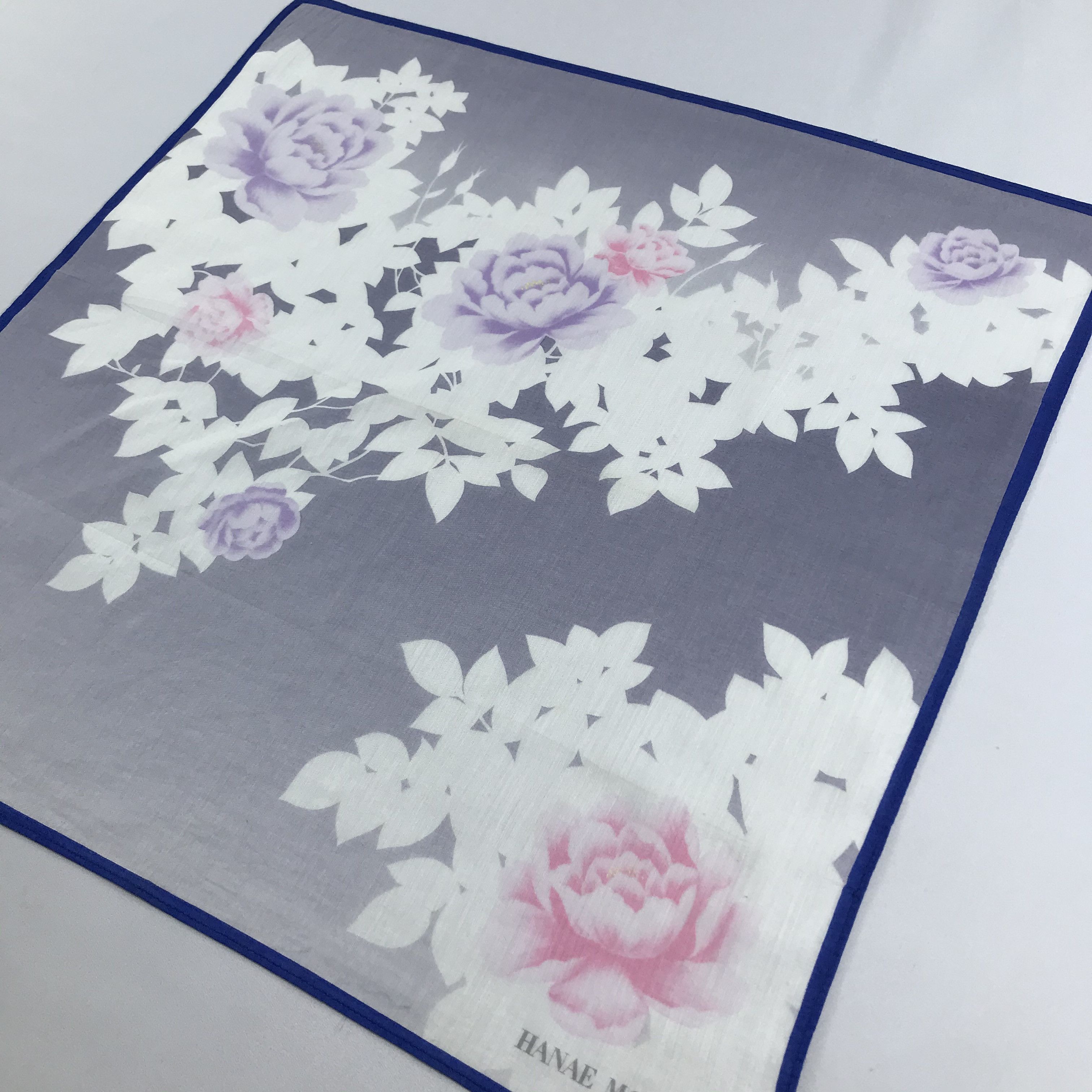 Hanae Mori Hanae Mori Flower Handkerchief Neckerchief Bandana H935 Size ONE SIZE - 4 Thumbnail