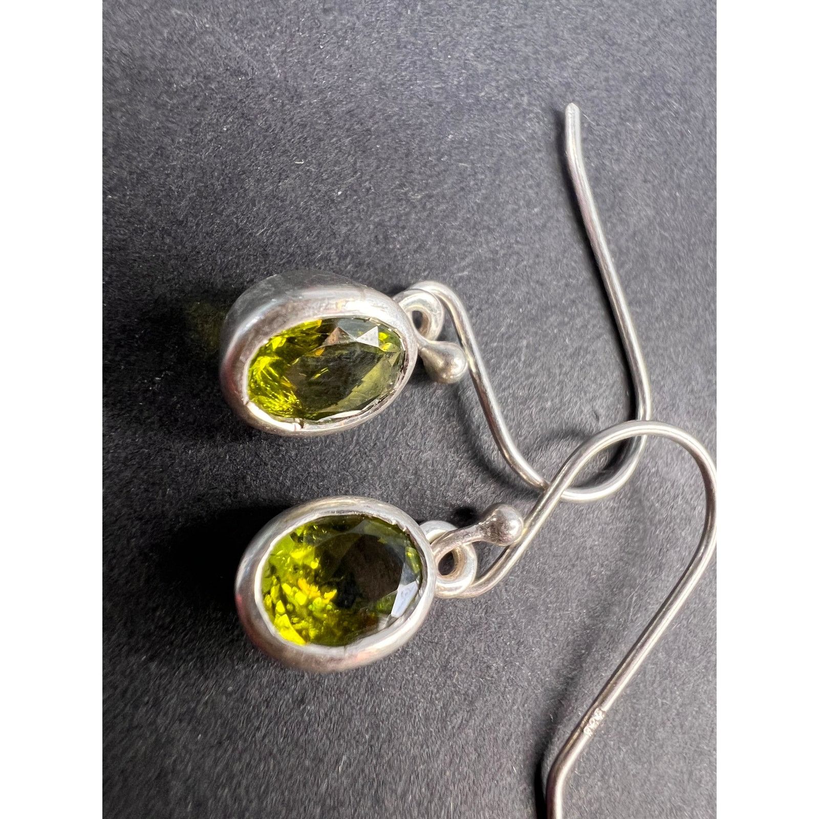 Other NEW Peridot sterling silver dangle earrings Size ONE SIZE - 2 Thumbnail
