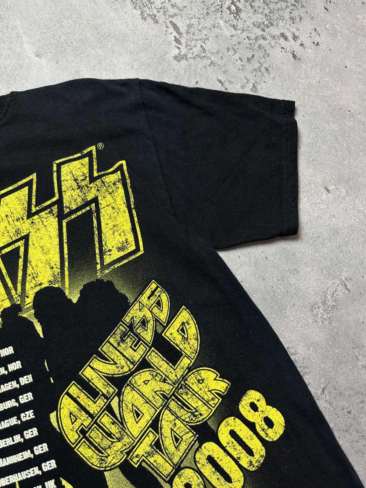 Band Tees 00s Vintage Kiss Alive 35 Living Legends 1973-2008 T-Shirt Size US M / EU 48-50 / 2 - 6 Thumbnail