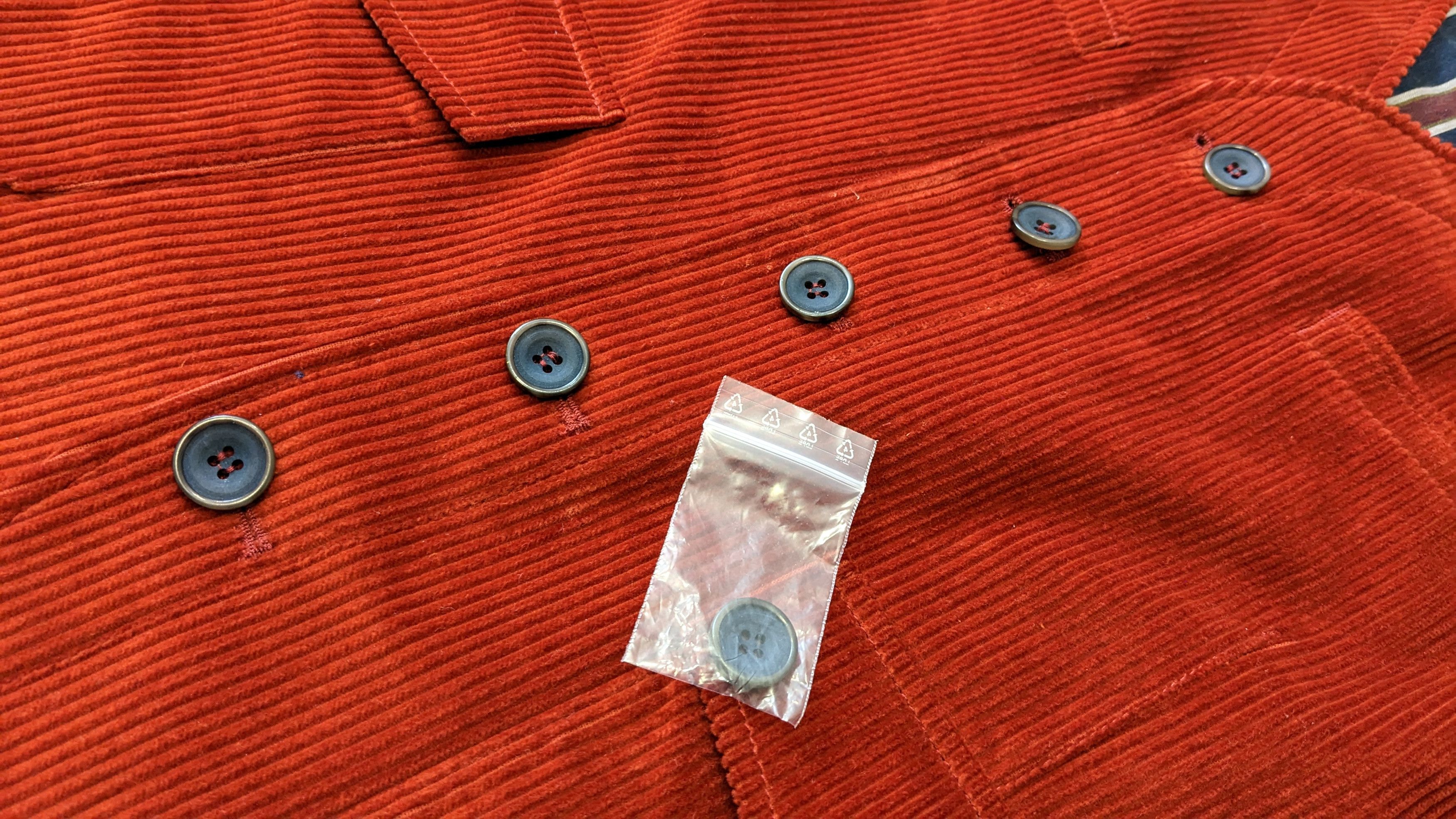 Other Vintage Beaver's Light Brown Corduroy Vest (L-XL) Size US L / EU 52-54 / 3 - 4 Thumbnail