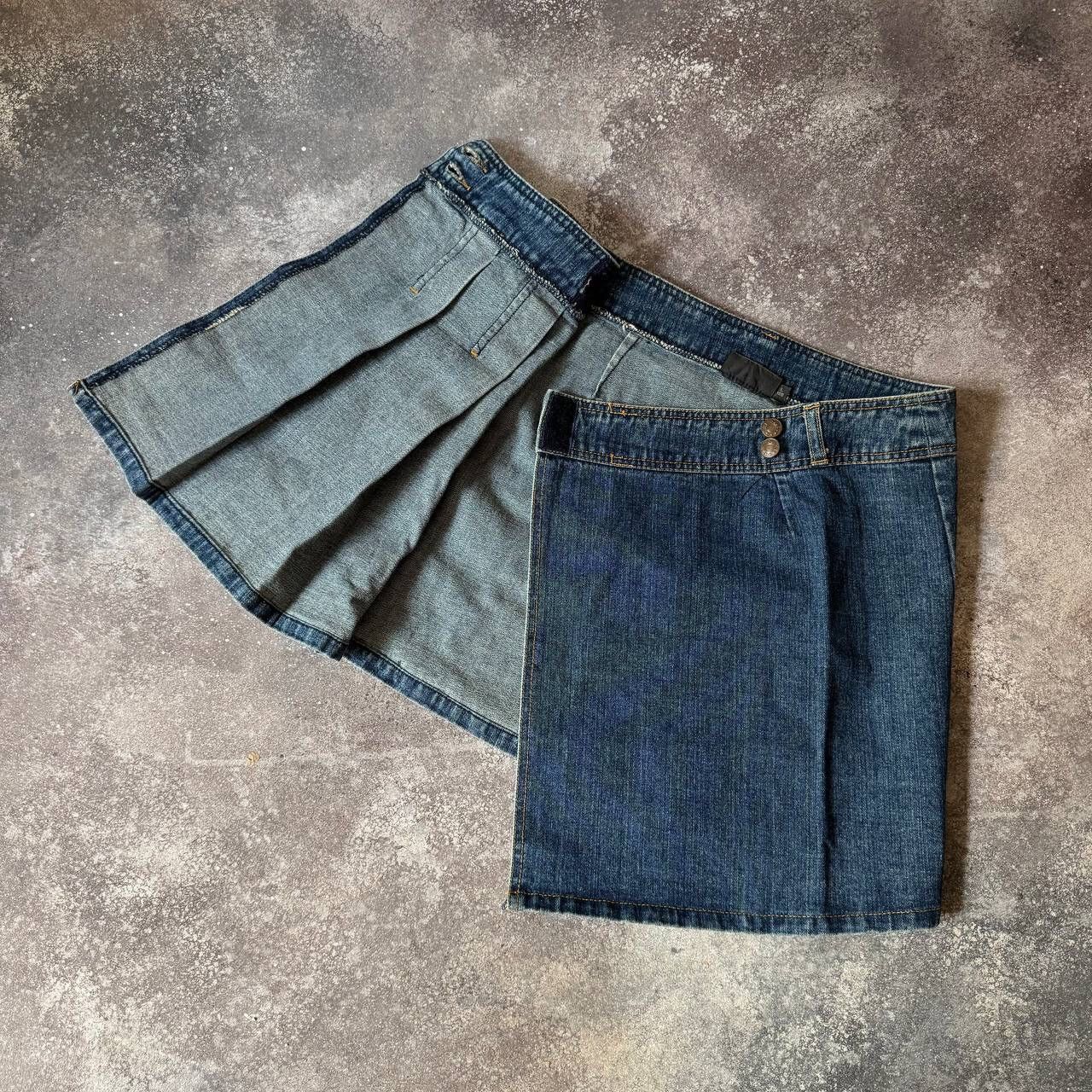 Hysteric Glamour Y2K Super Sexy Vintage Pleated Washed Denim Mini Skirt Size 28" / US 6 / IT 42 - 3 Thumbnail