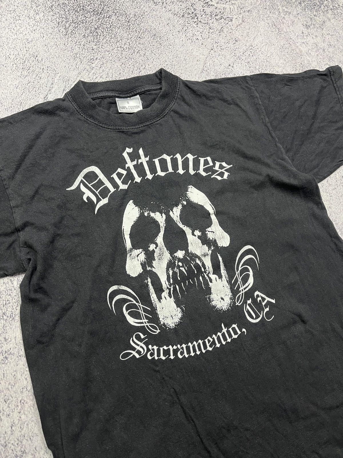 Band Tees Vintage Deftones 00’s Sacramento T-Shirt Rare Band Tee Y2k Size US S / EU 44-46 / 1 - 4 Thumbnail