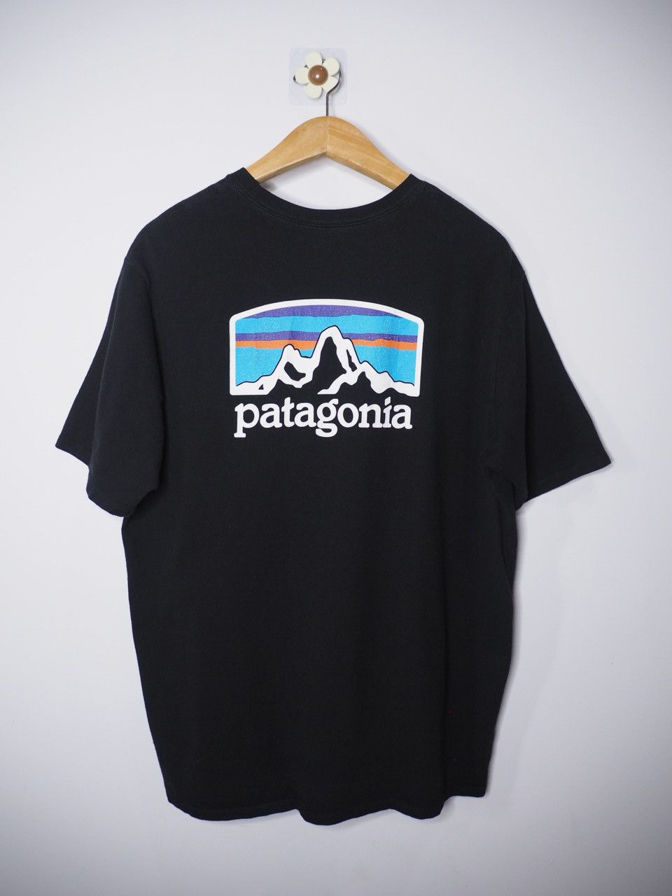 Patagonia Patagonia Mens L Fitz Roy Horizons Responsibili-Tee Size US L / EU 52-54 / 3 - 1 Thumbnail