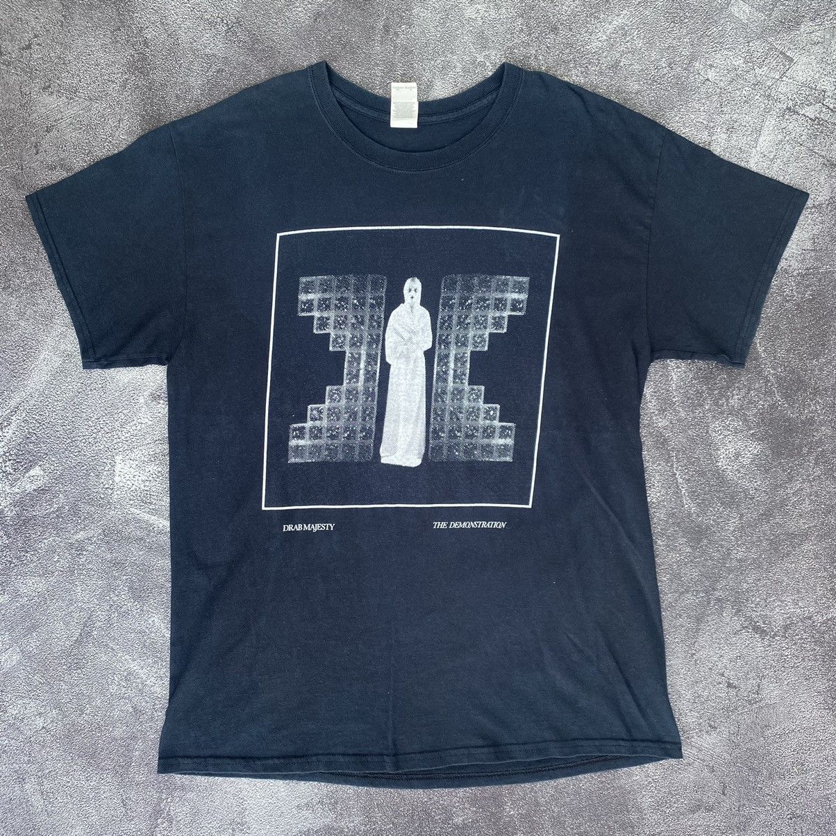 Band Tees × Vintage Vintage Rare Drab Majesty Band The Demonstration Album Tees Size US L / EU 52-54 / 3 - 1 Thumbnail