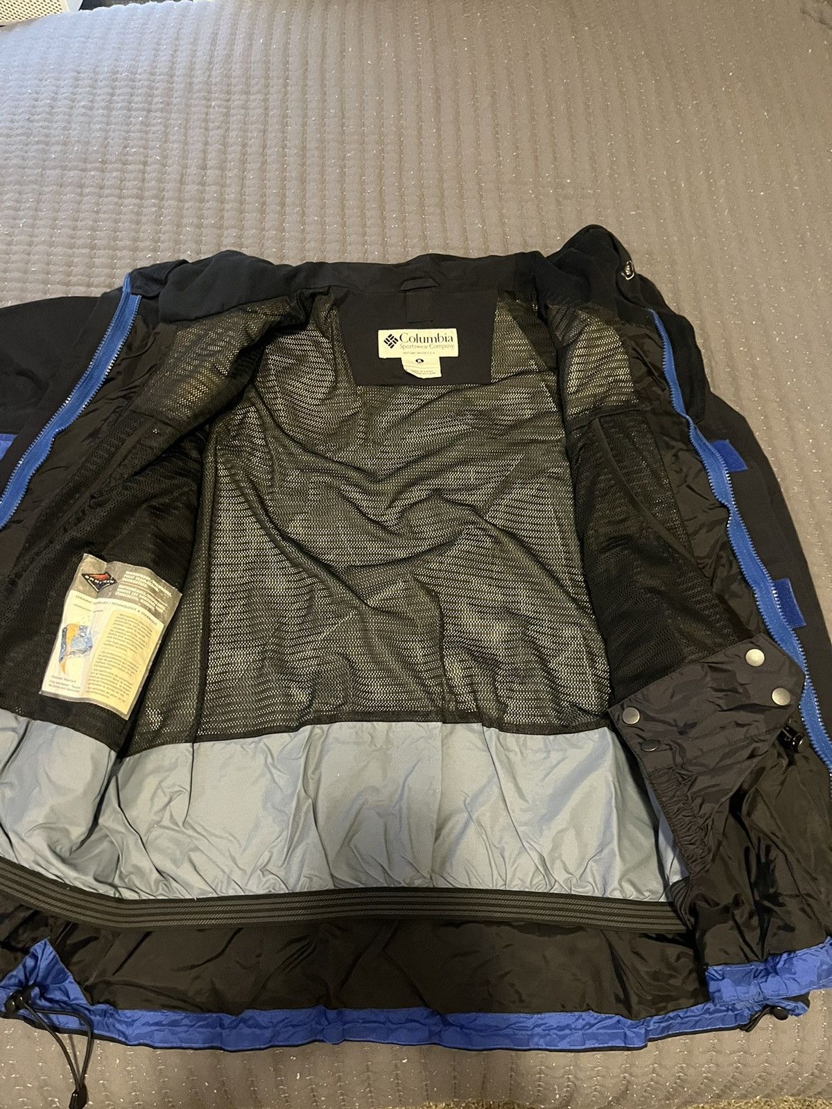 Columbia Vintage Columbia Omni Tech Titanium Jacket Size US XL / EU 56 / 4 - 8 Thumbnail