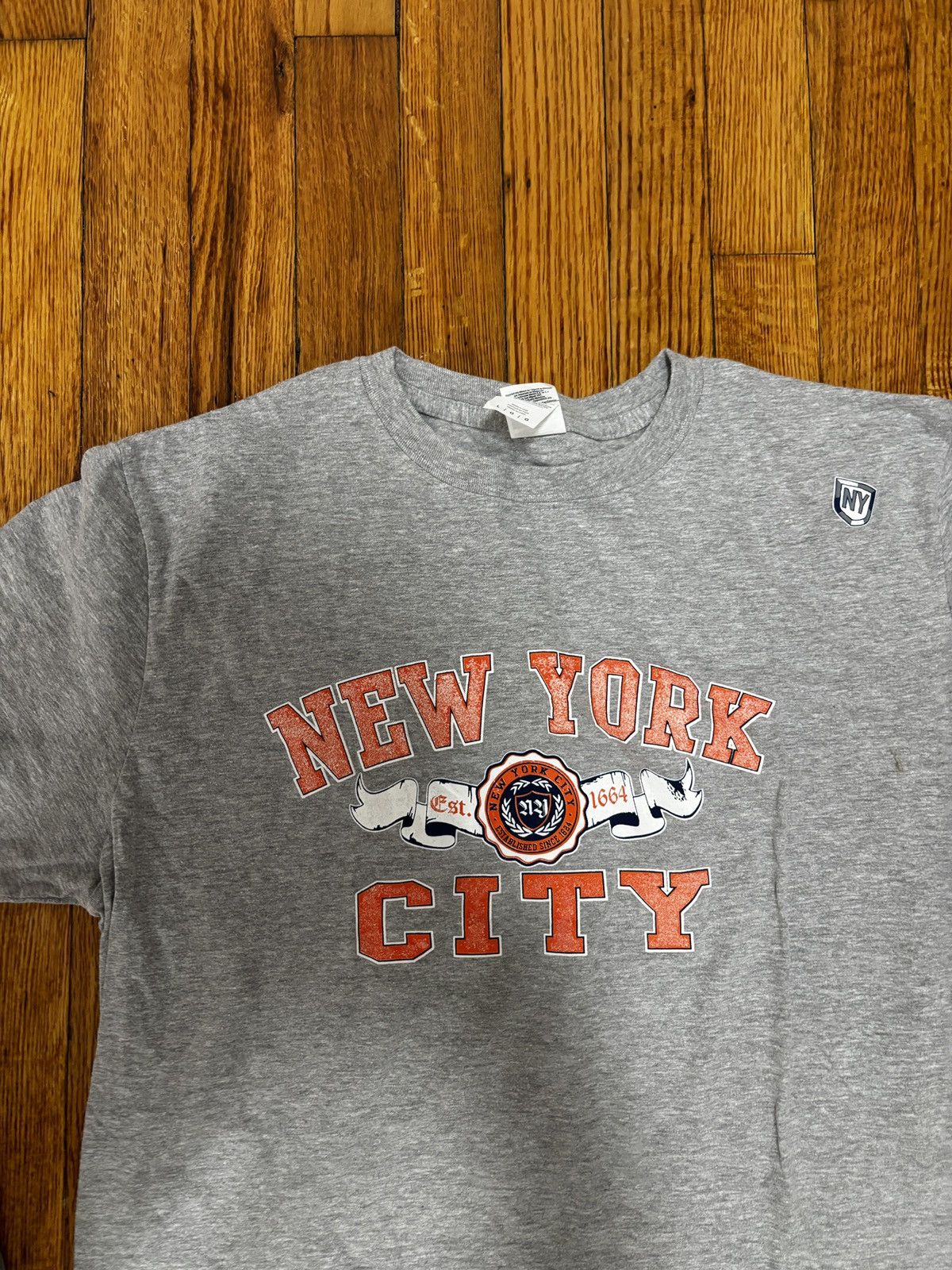 Vintage Vintage NYC Grey T shirt Size Large Size US L / EU 52-54 / 3 - 3 Thumbnail