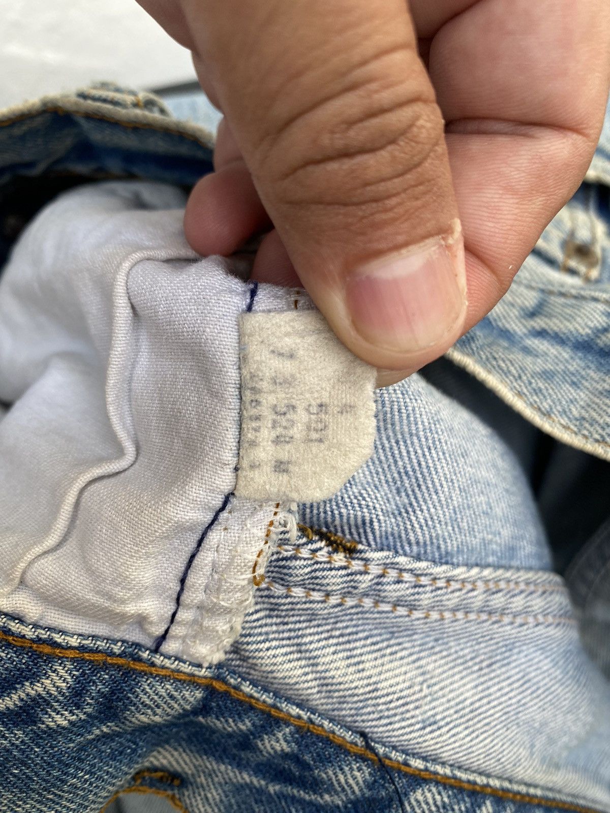Levi's × Levi's Vintage Clothing × Vintage size 30x29 vintage levi's redline 80s distressed made in USA Size US 30 / EU 46 - 8 Thumbnail