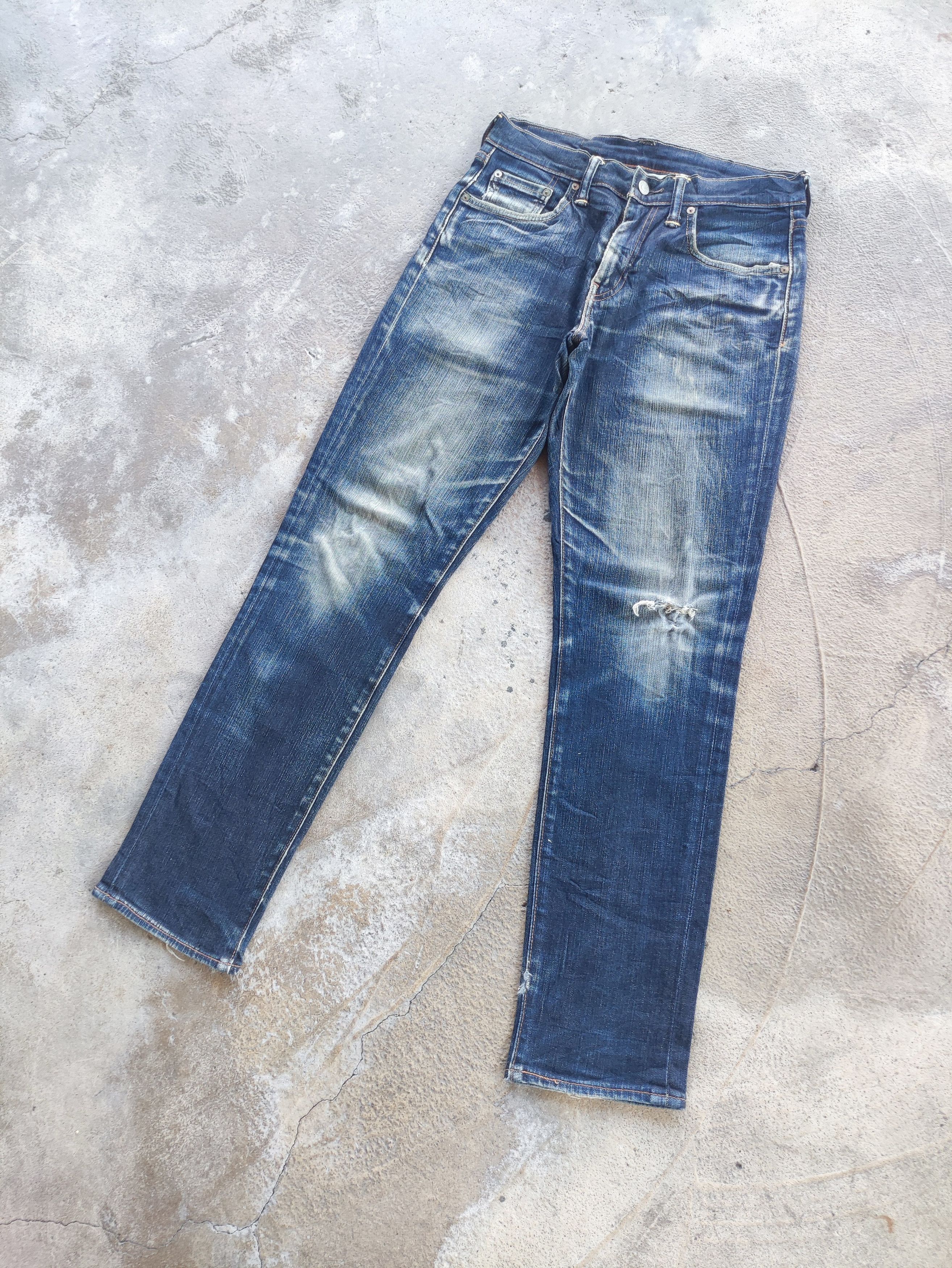 Jean × Levi's Vintage Levi's 551 Distressed Jeans Faded Denim Pants W32 Size US 32 / EU 48 - 1 Thumbnail
