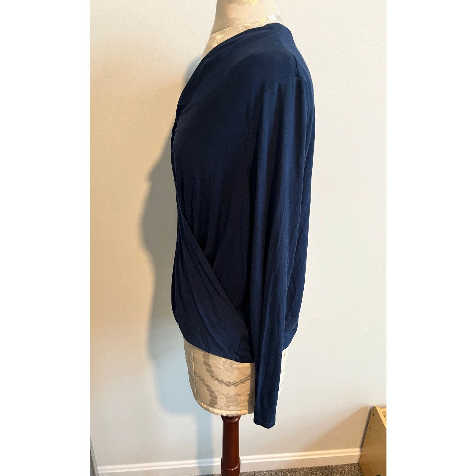 Krisa Revolve Krisa V-neck Long Sleeve Wrap Blouse Small Size S / US 4 / IT 40 - 4 Thumbnail