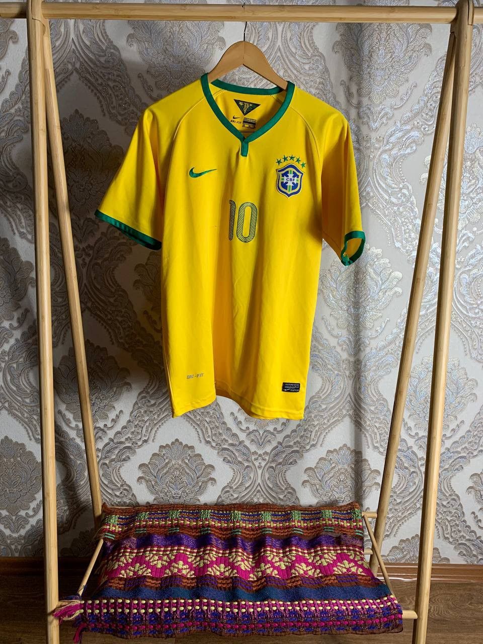 Vintage VERY RARE NIKE BRAZIL RETRO SOCCER JERSEY BLOKECORE Y2K 90s Size US XL / EU 56 / 4 - 1 Thumbnail