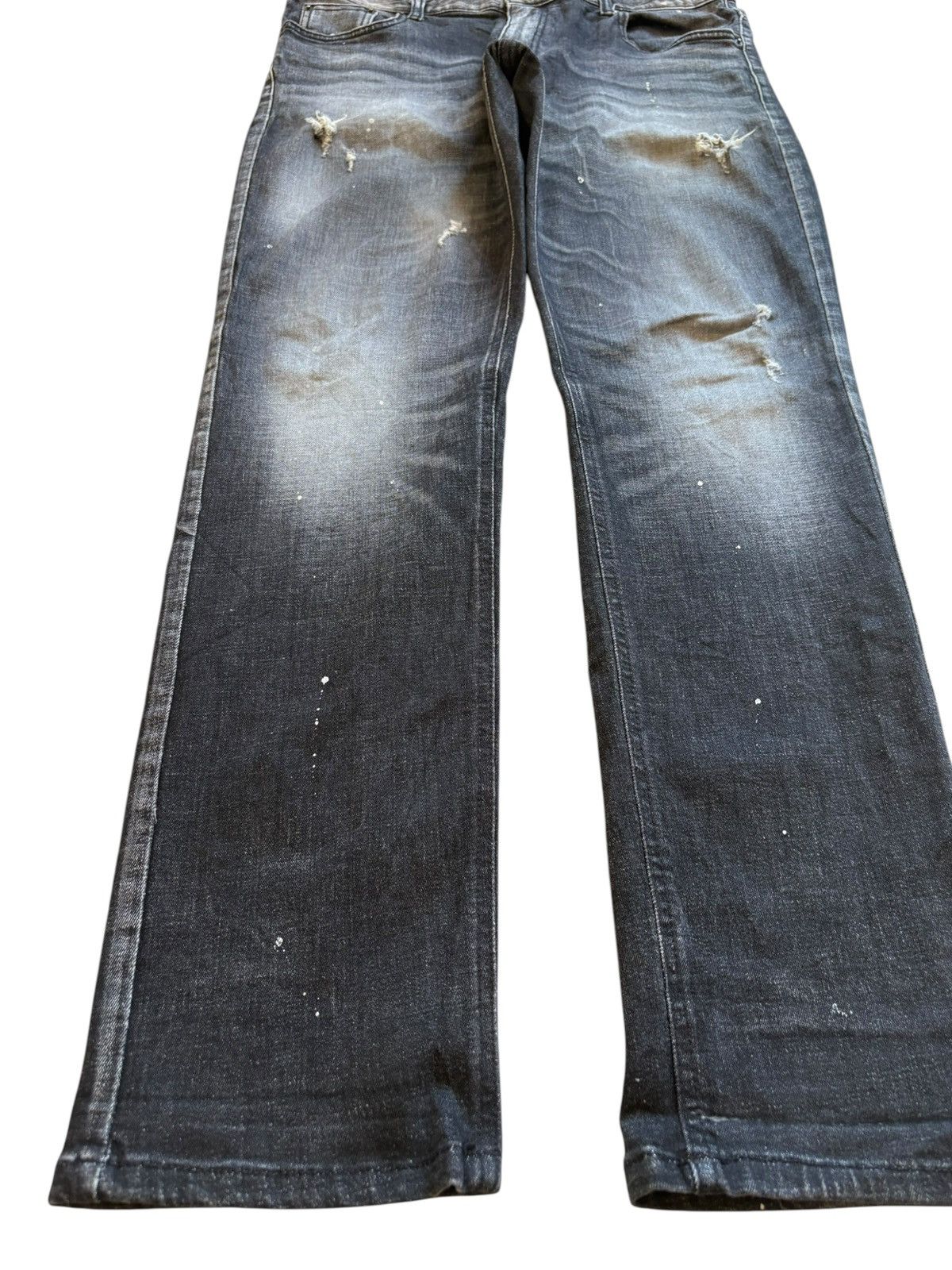 Japanese Brand Vintage Japanese Brand Paint Faded Wash Ripped Slim Jeans Size US 33 - 6 Thumbnail