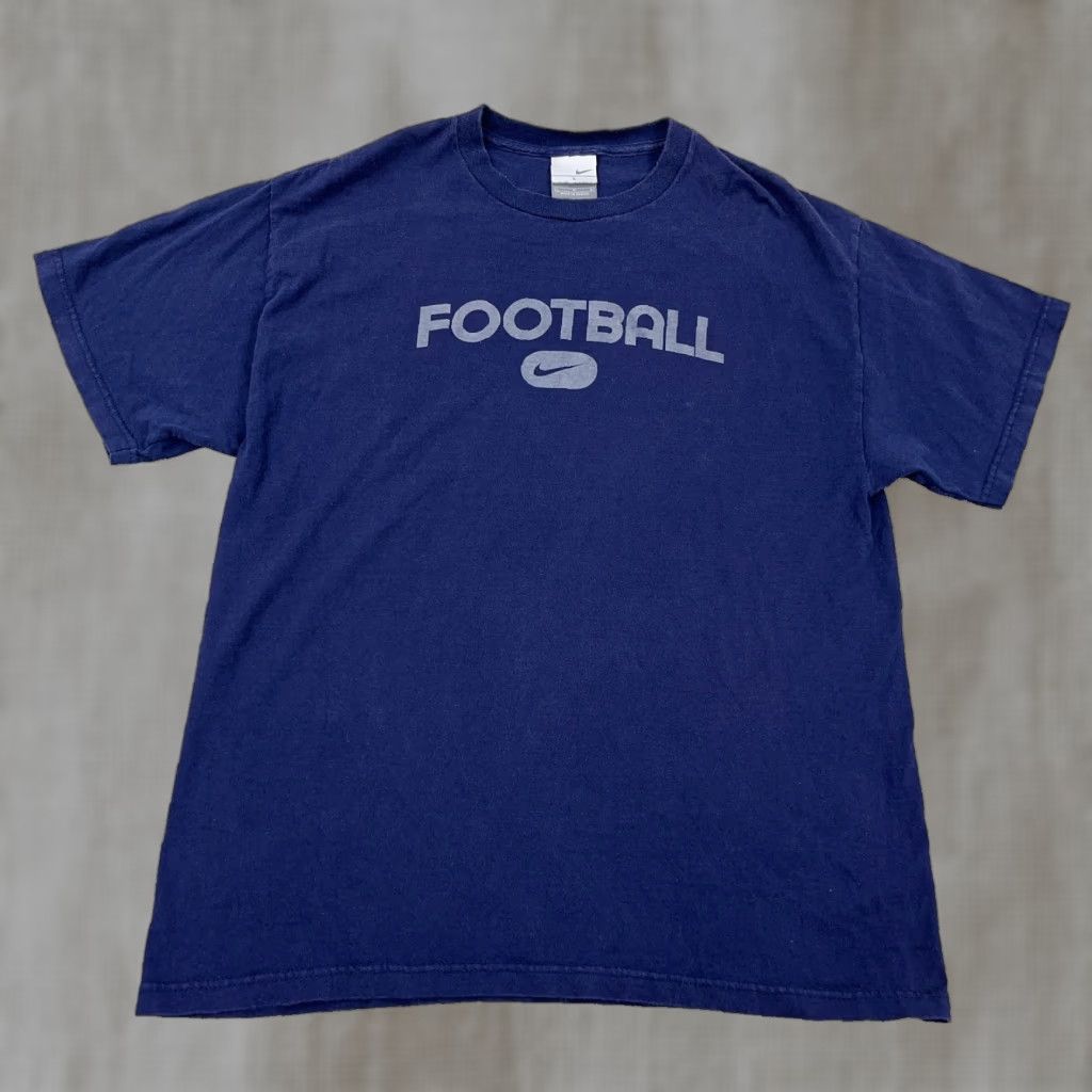 Nike VINTAGE Nike Shirt Men Large Navy Blue Center Swoosh Football Spell Out Shirt L Blue Nike Mens Vintage Retro 90s Football Swoosh Size US L / EU 52-54 / 3 - 1 Thumbnail
