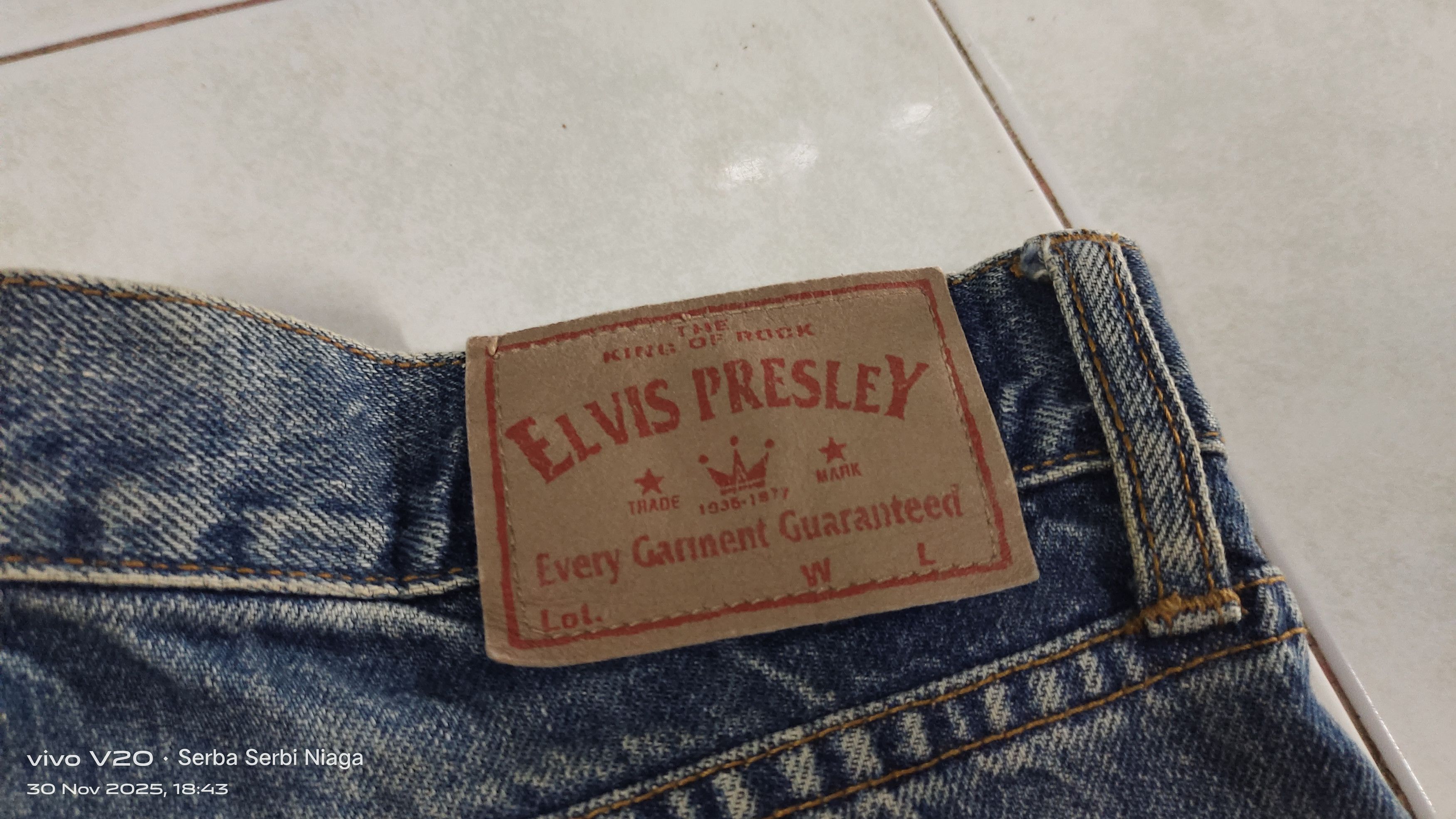 Other Vintage Iconic American Singer Elvis Presley Fade Wash Jeans Size US 32 / EU 48 - 9 Thumbnail