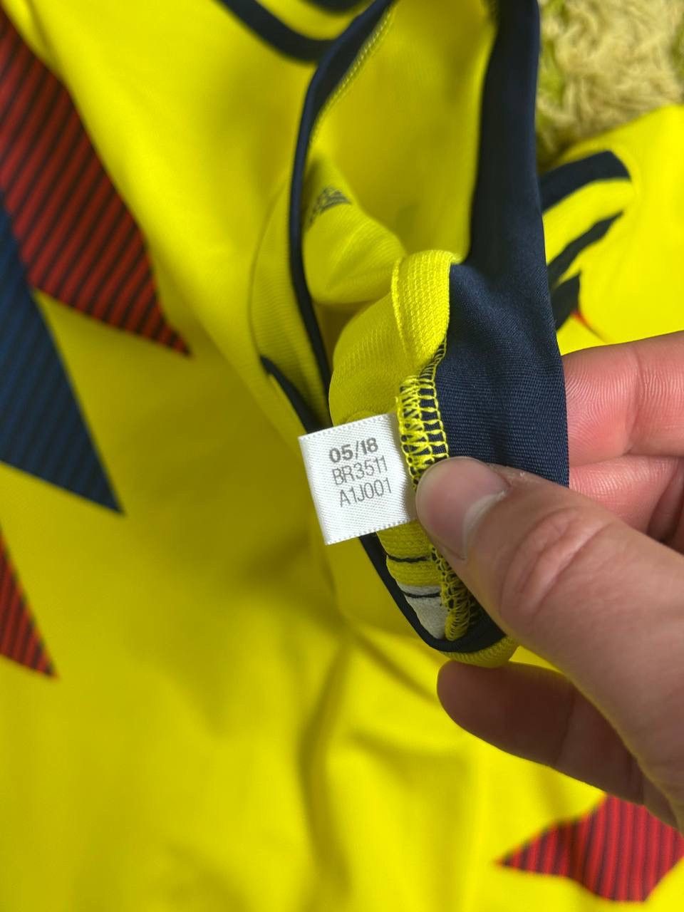 Adidas 2018 Vintage Adidas Columbia Soccer Jersey Long Sleeve Size US M / EU 48-50 / 2 - 6 Thumbnail