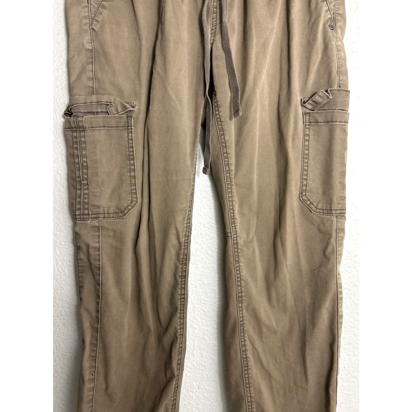 Prana Prana Crestwood Pant Womens Medium Khaki Cargo Pants Drawstring Stains 29x30 Size 32" / US 10 / IT 46 - 3 Thumbnail