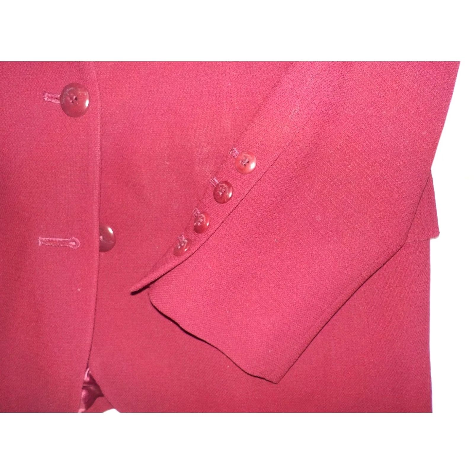 Salvatore Ferragamo Salvatore Ferragamo 3 Button Blazer 100% Wool Burgundy SZ 10 Made in Italy Women Blazer/Lined 2 Flap Pockets Signature Buttons Vintage? Size L / US 10 / IT 46 - 4 Thumbnail