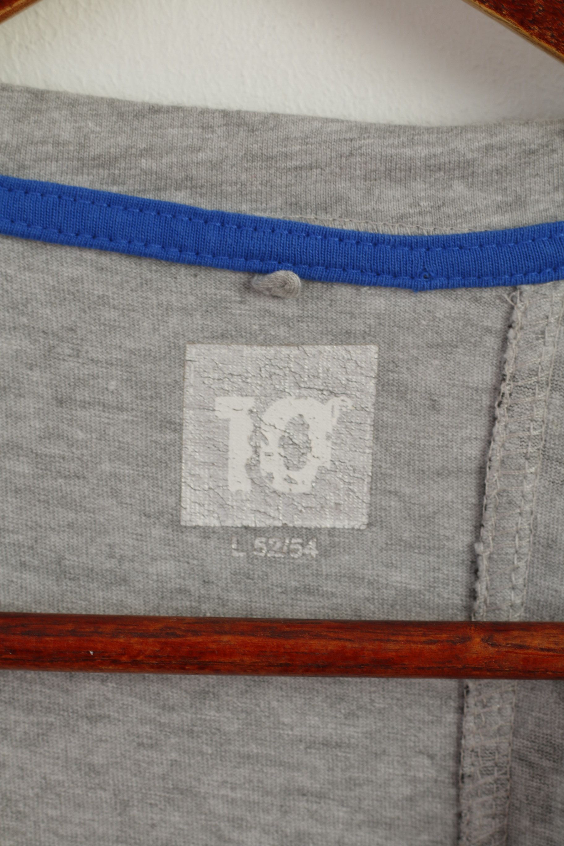 Vintage 10 Men L 52/54 Shirt Grey Cotton Crew Neck 7978 Size US L / EU 52-54 / 3 - 4 Thumbnail